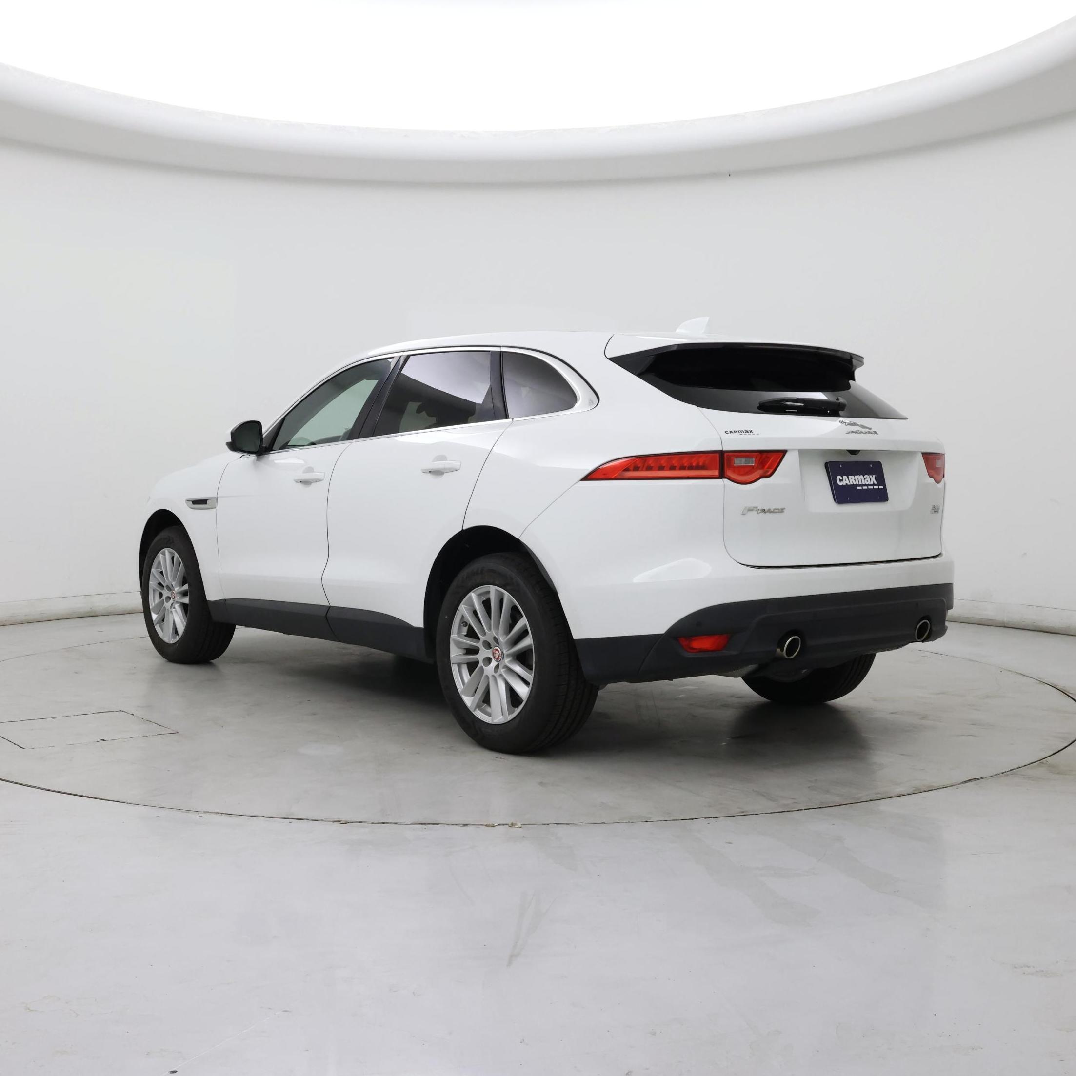 Thumbnail: 2019 Jaguar F-Pace - 2