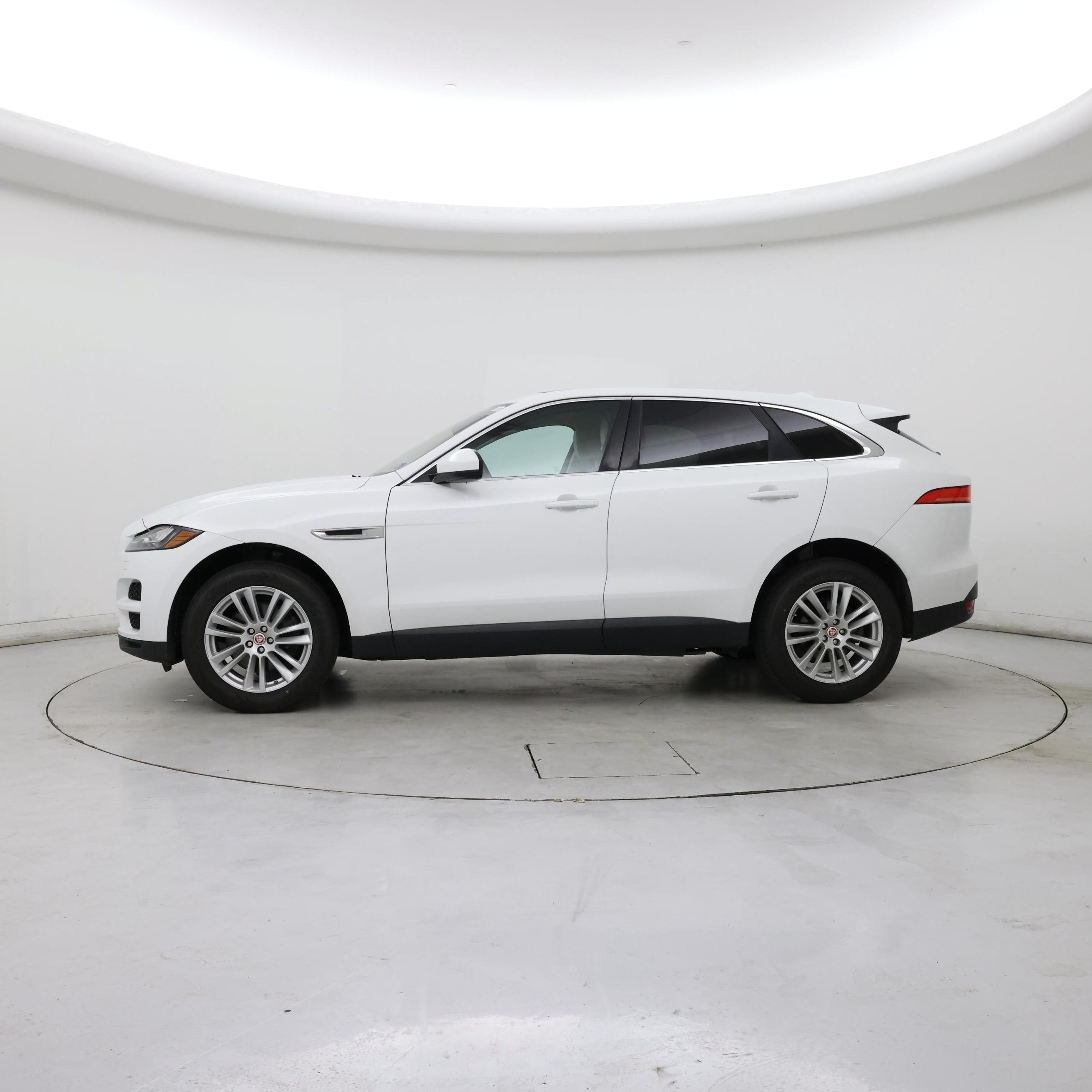 Thumbnail: 2019 Jaguar F-Pace - 3