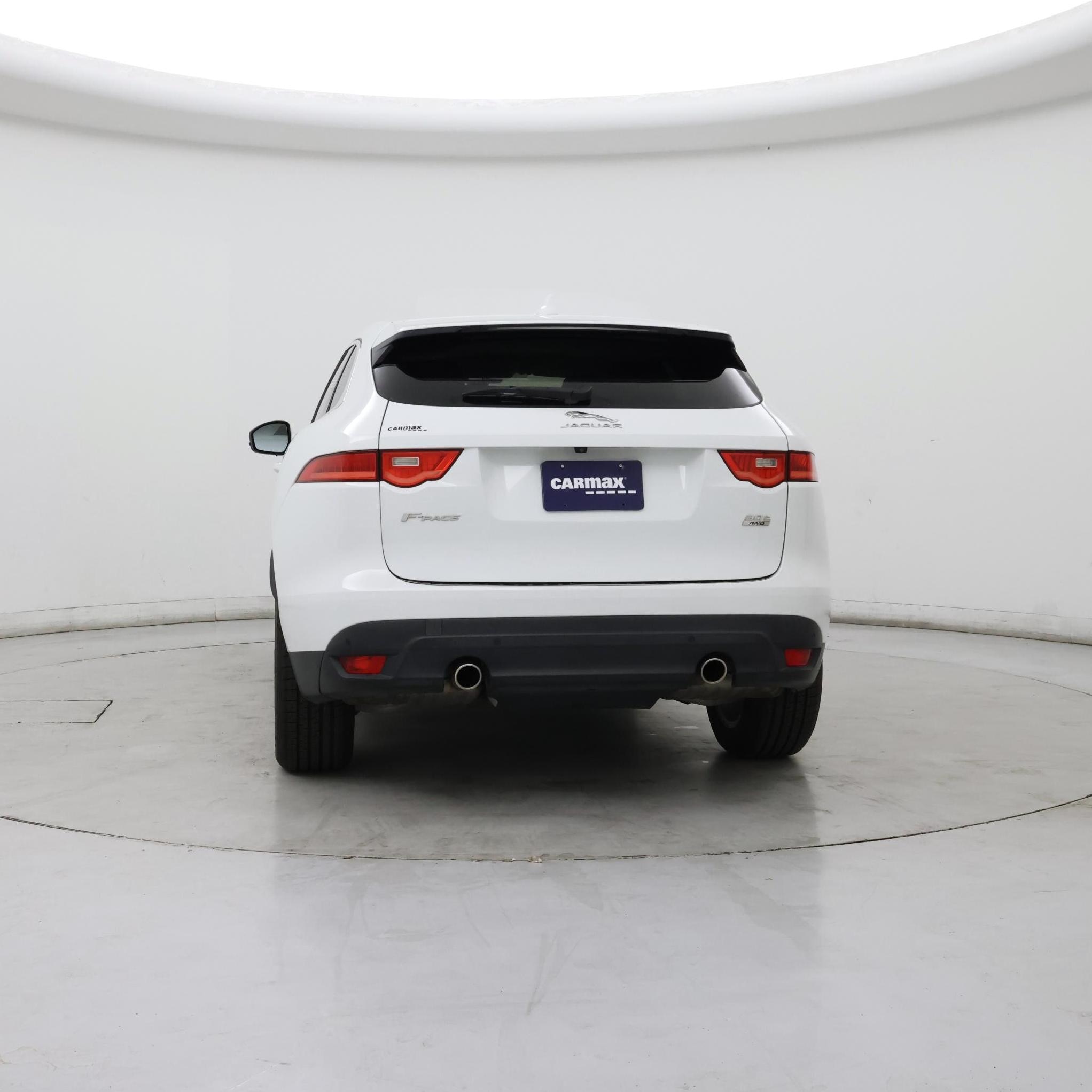 Thumbnail: 2019 Jaguar F-Pace - 6