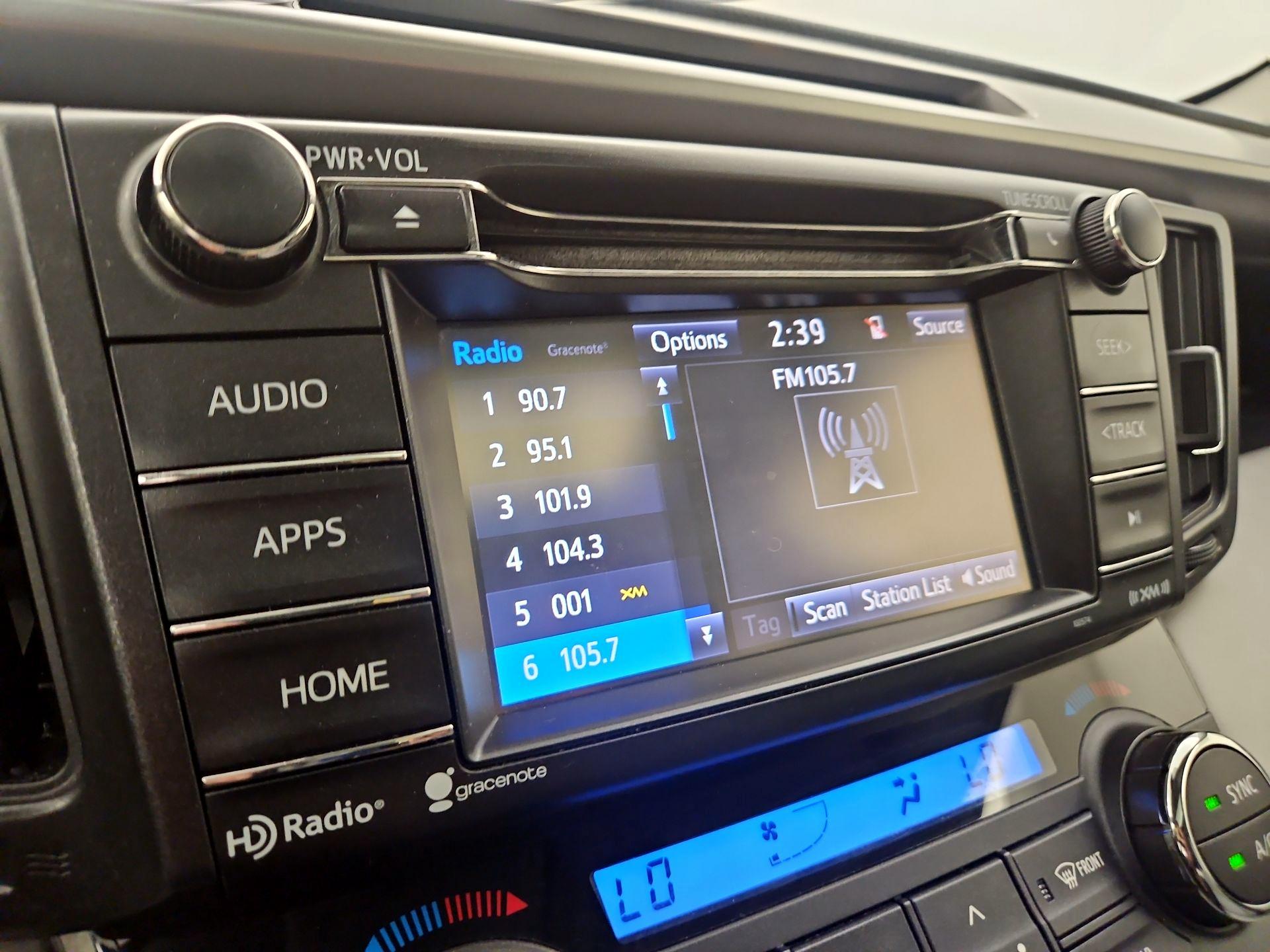 Thumbnail: 2018 Toyota RAV4 - 15