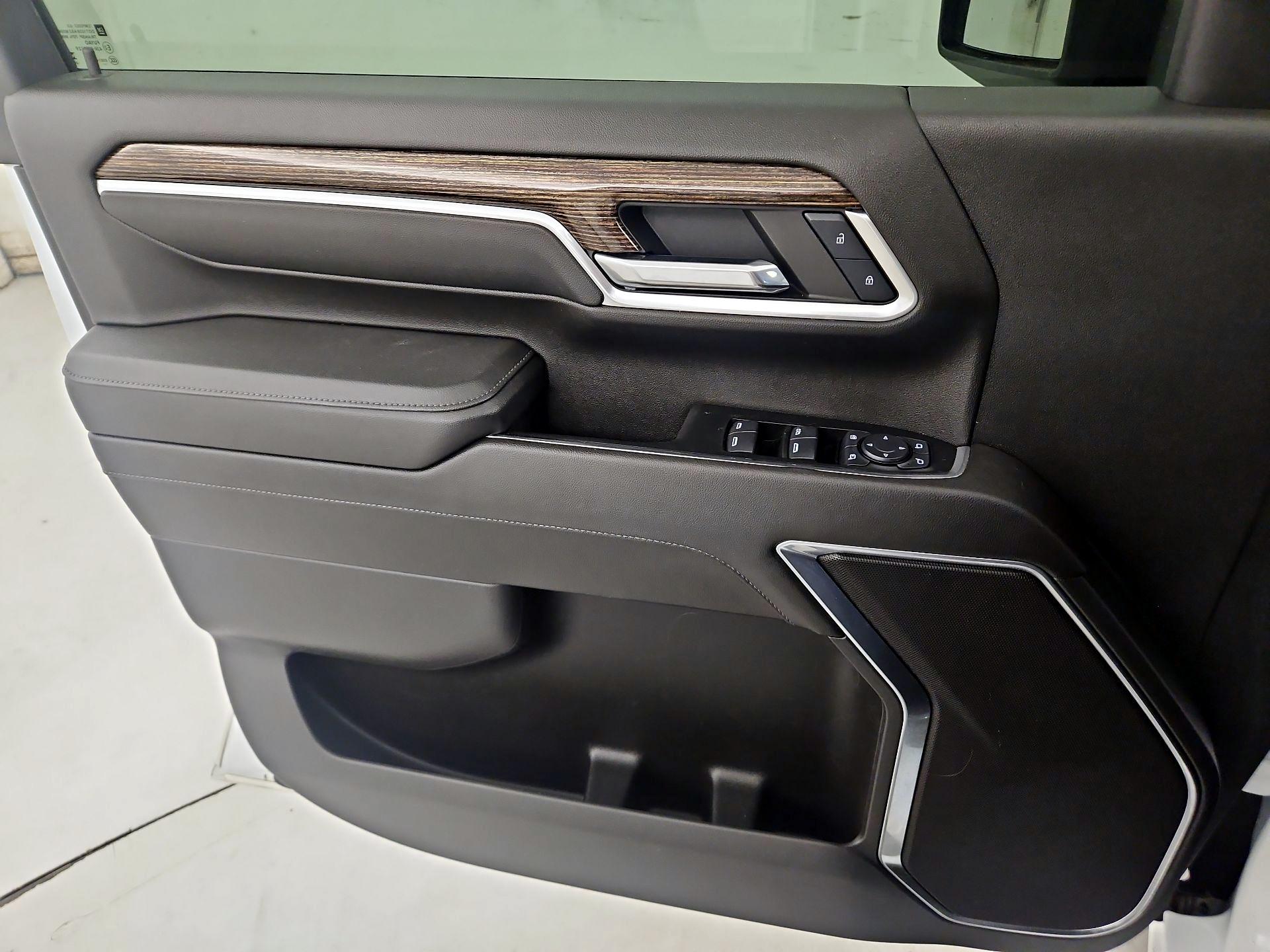 Thumbnail: 2024 GMC Sierra 2500 - 12