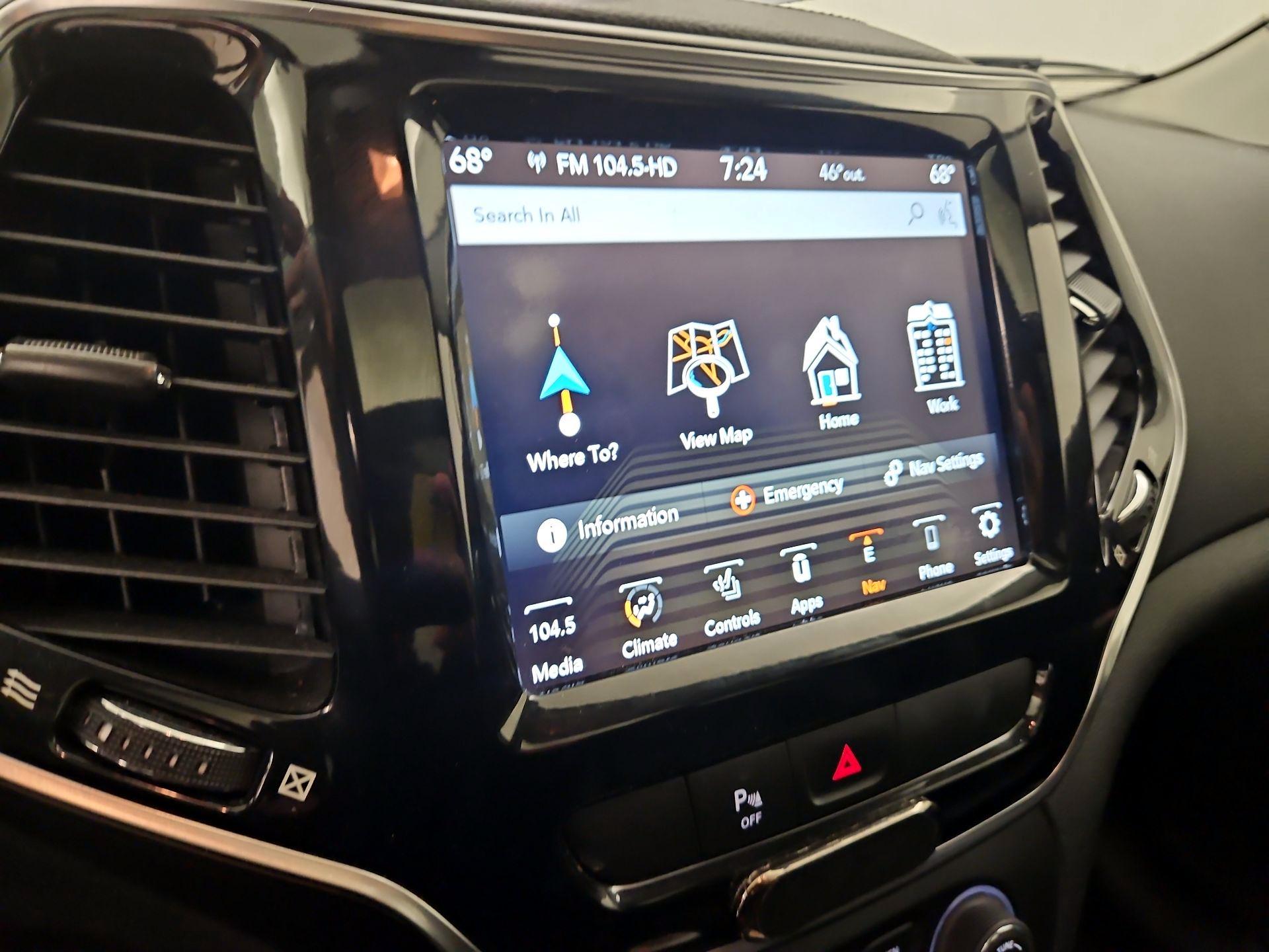 Thumbnail: 2020 Jeep Cherokee - 14