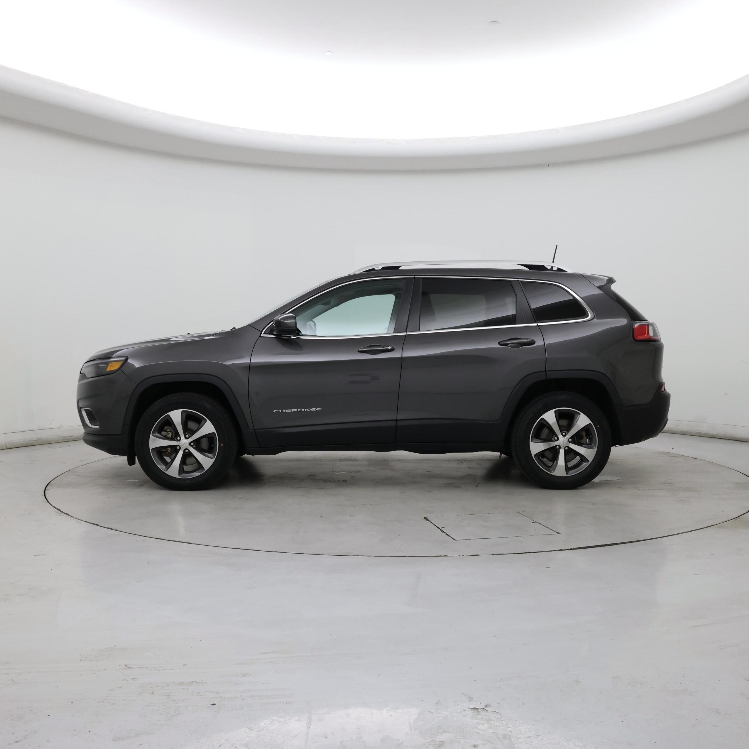 Thumbnail: 2020 Jeep Cherokee - 3
