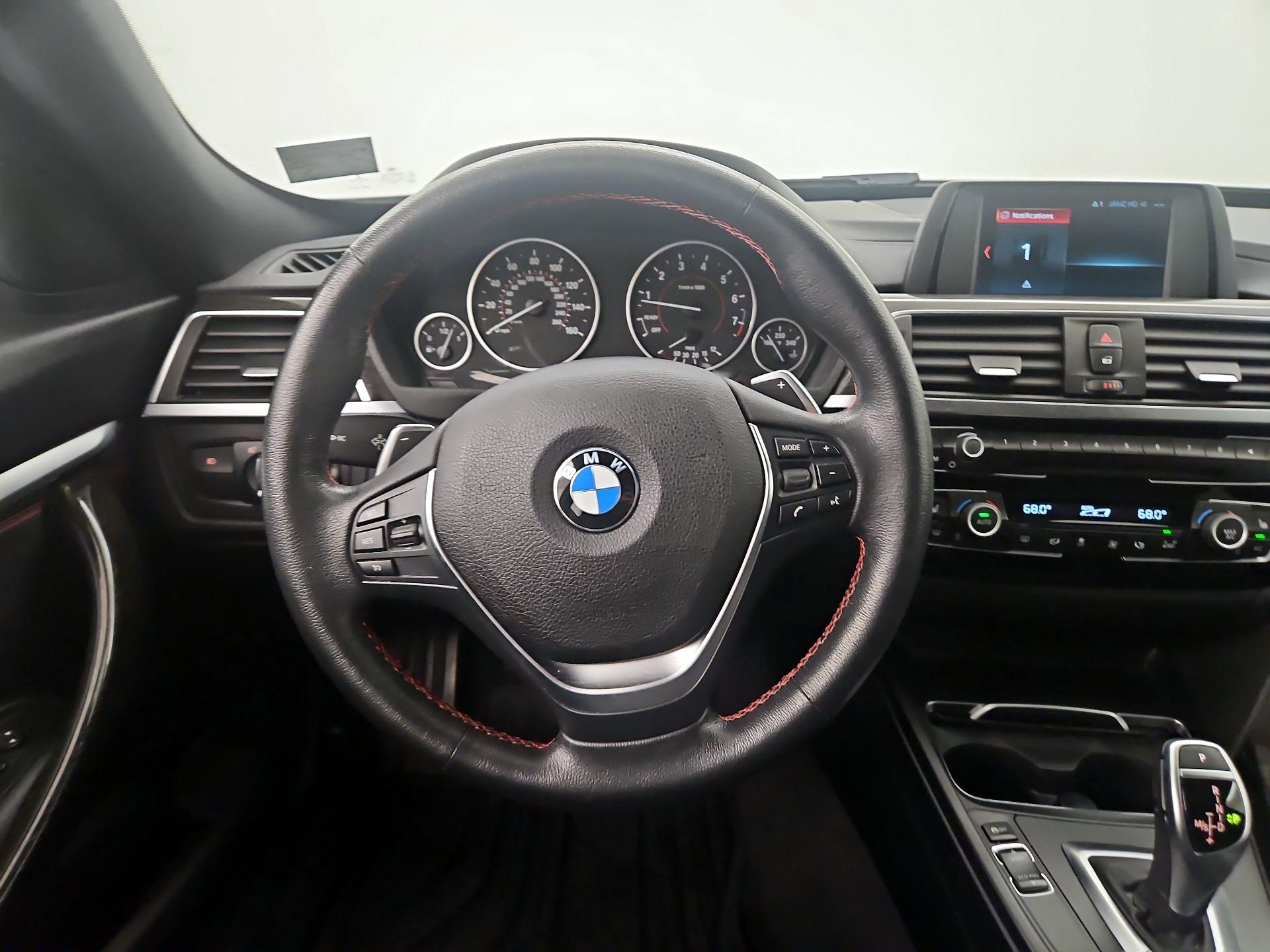 Thumbnail: 2018 BMW 3 Series - 10