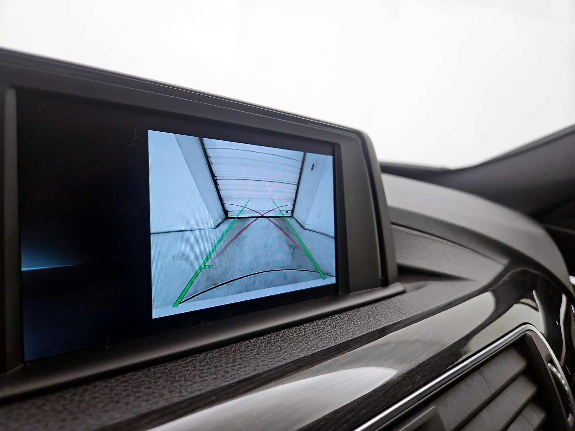 Thumbnail: 2018 BMW 3 Series - 14