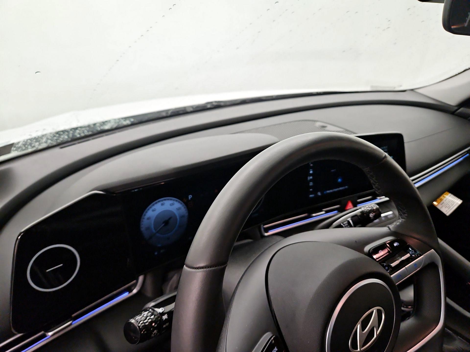 Thumbnail: 2024 Hyundai Elantra - 9