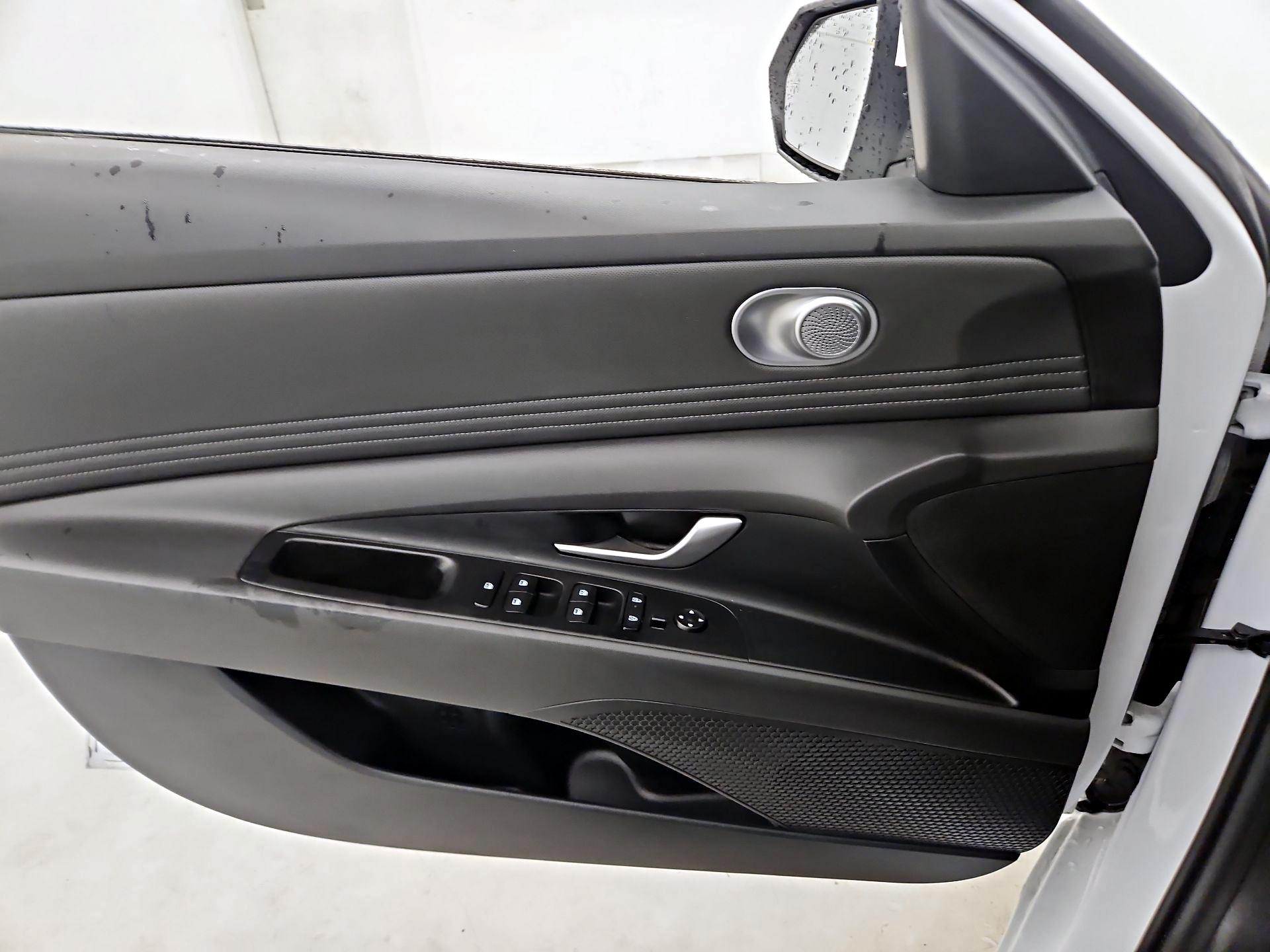 Thumbnail: 2024 Hyundai Elantra - 12