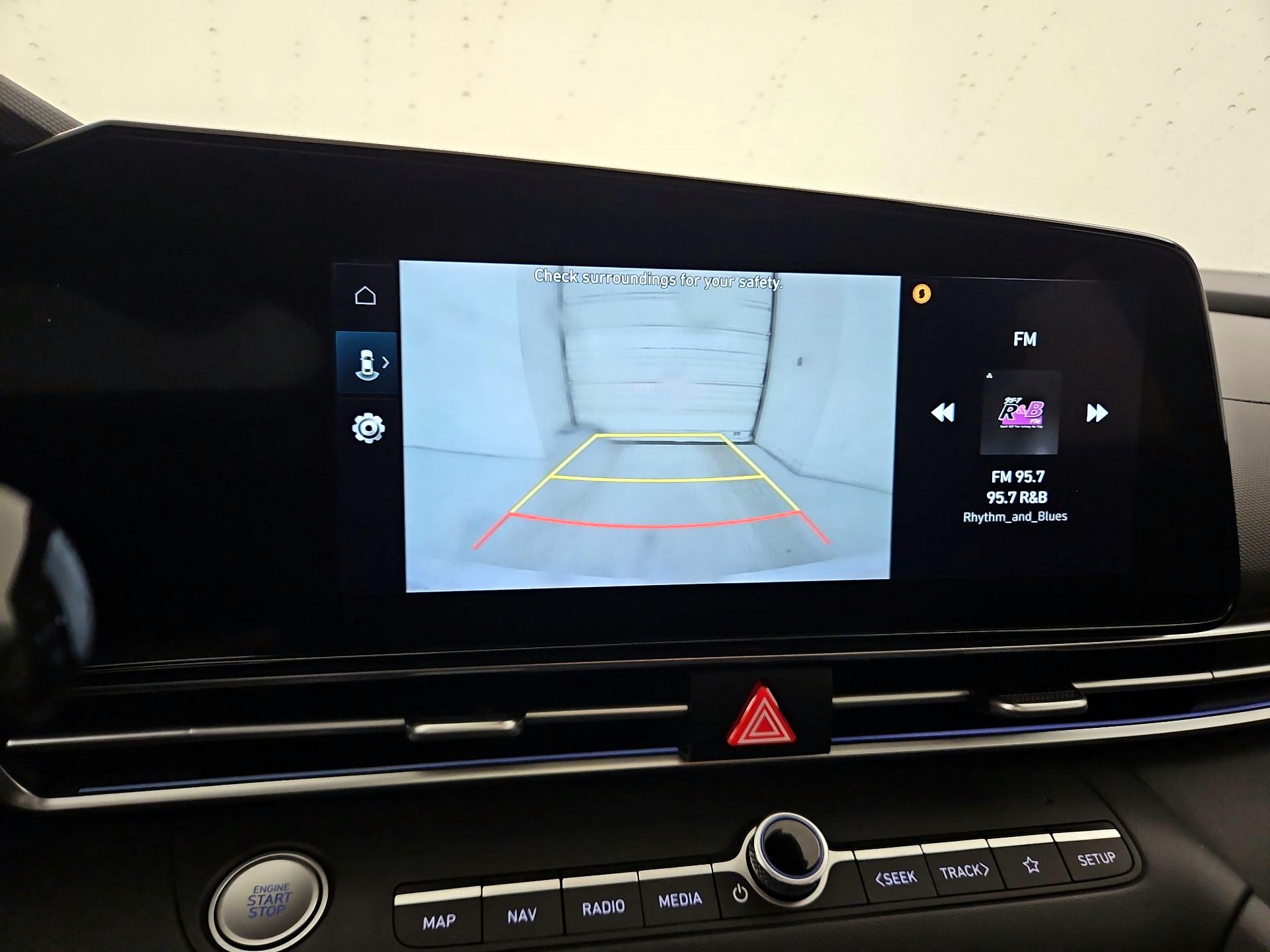 Thumbnail: 2024 Hyundai Elantra - 15