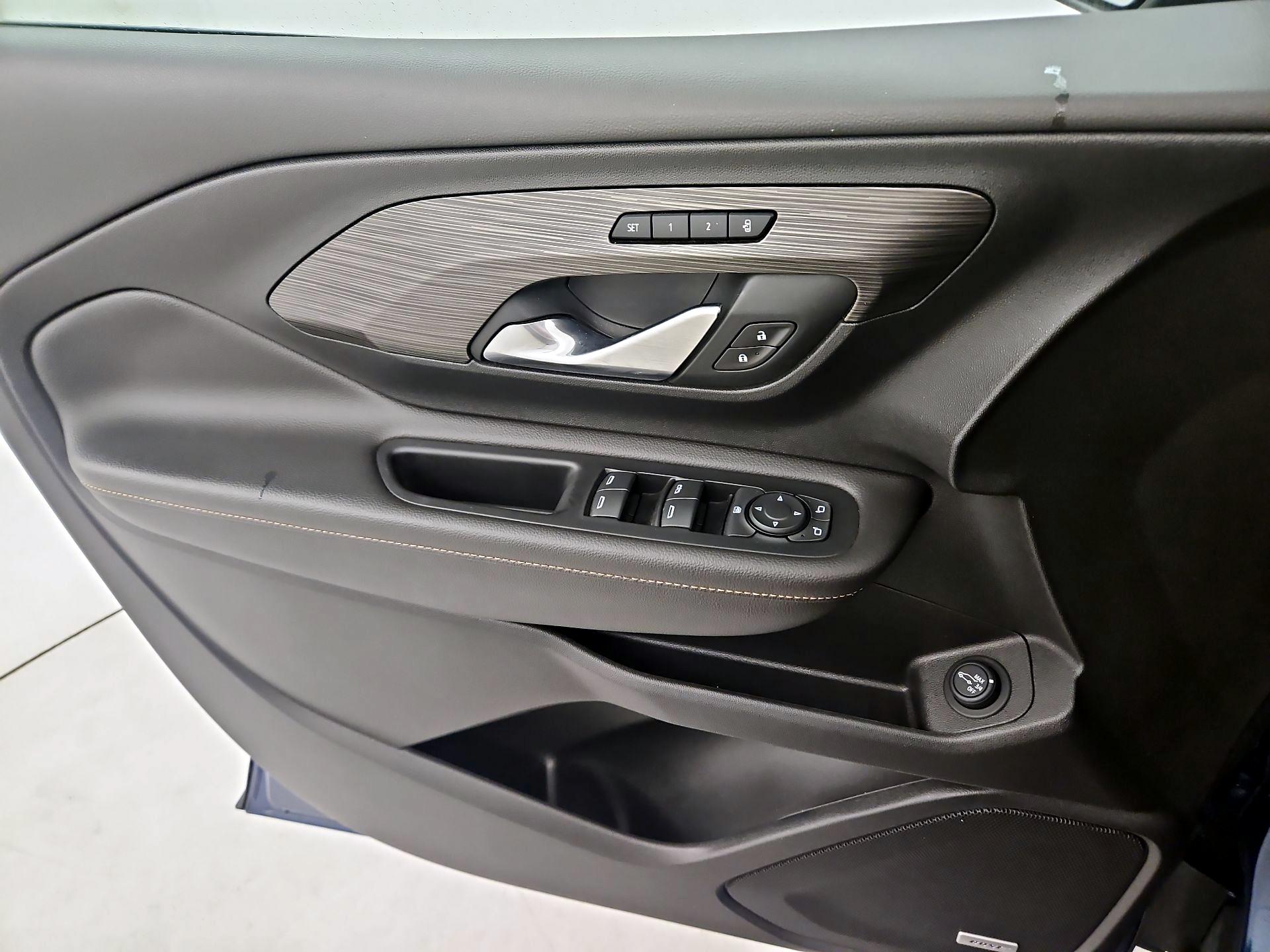 Thumbnail: 2020 GMC Terrain - 12