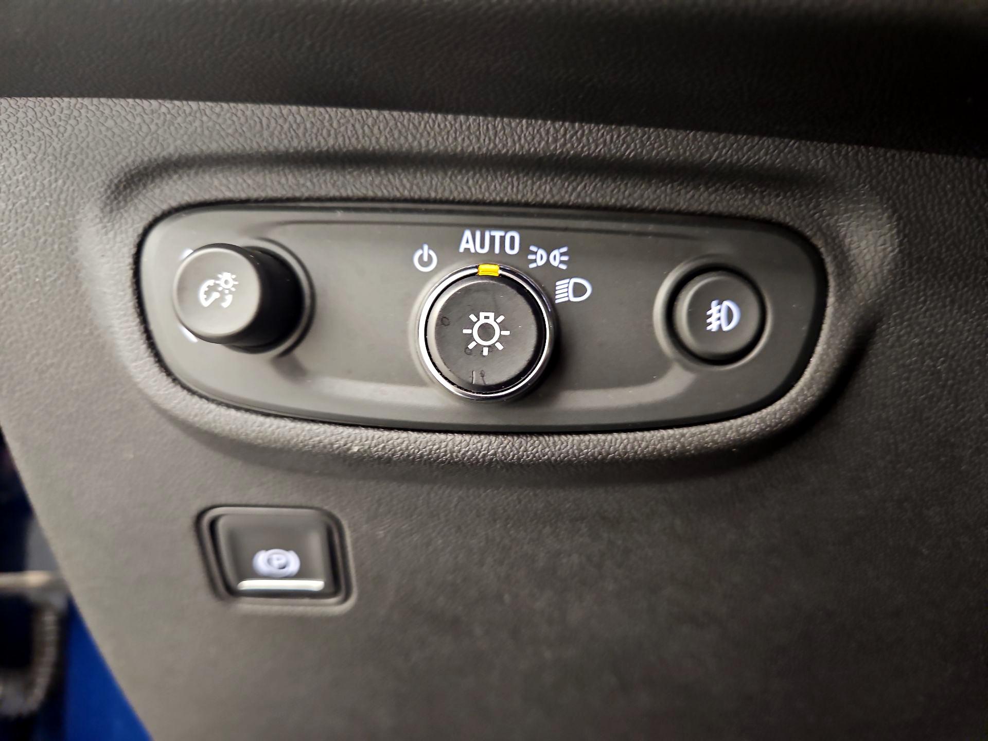 Thumbnail: 2020 GMC Terrain - 13