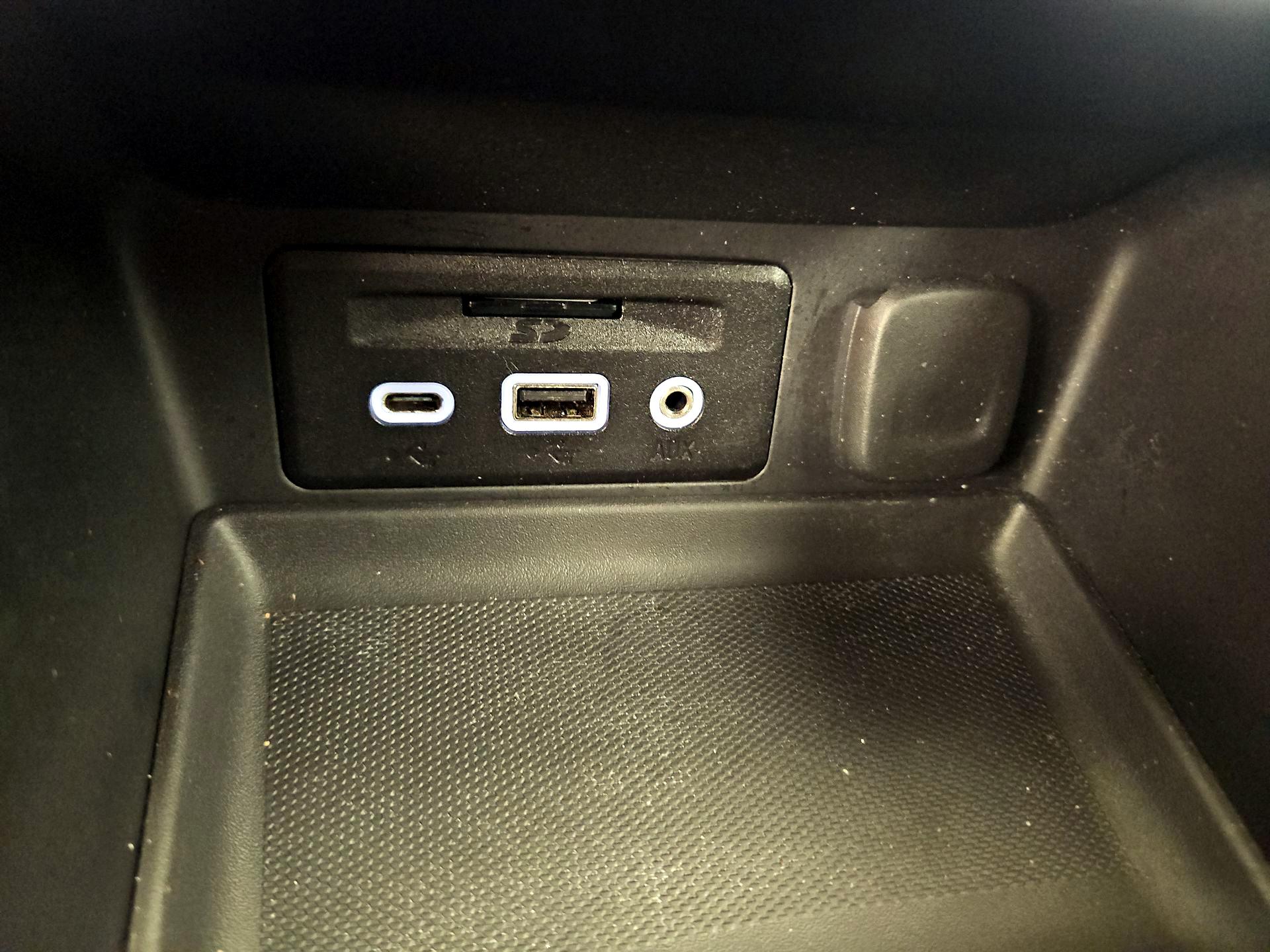 Thumbnail: 2020 GMC Terrain - 19