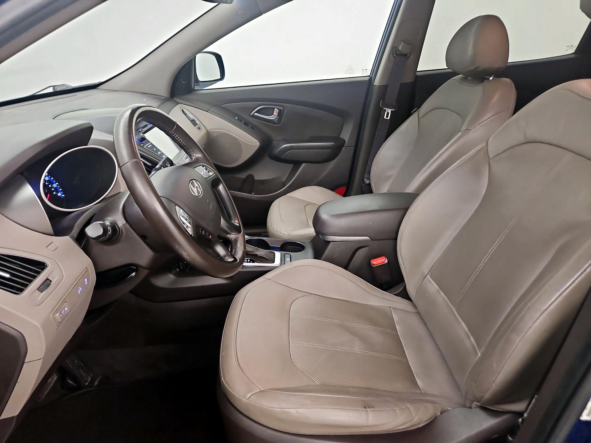 Thumbnail: 2014 Hyundai Tucson - 11