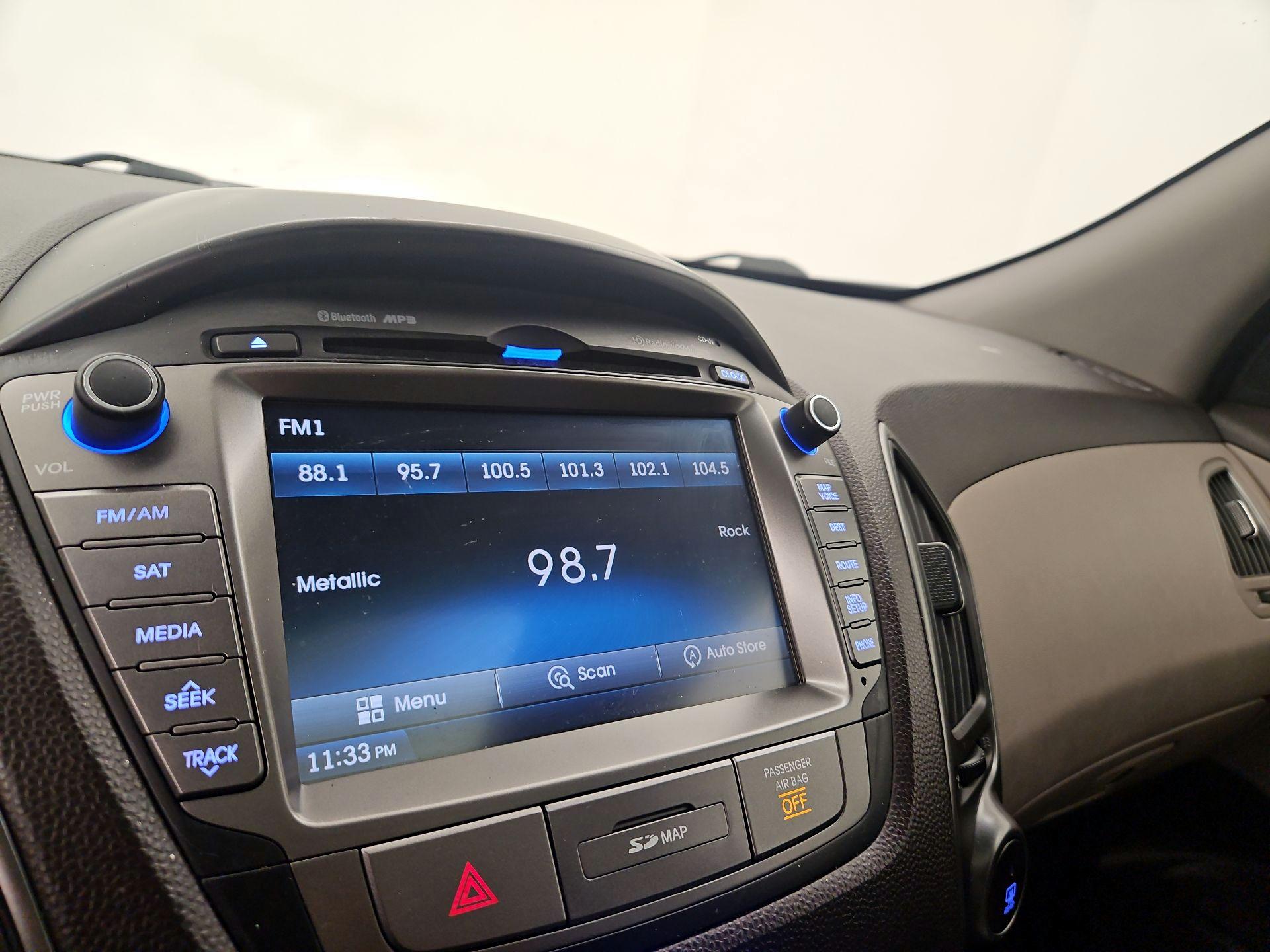 Thumbnail: 2014 Hyundai Tucson - 16