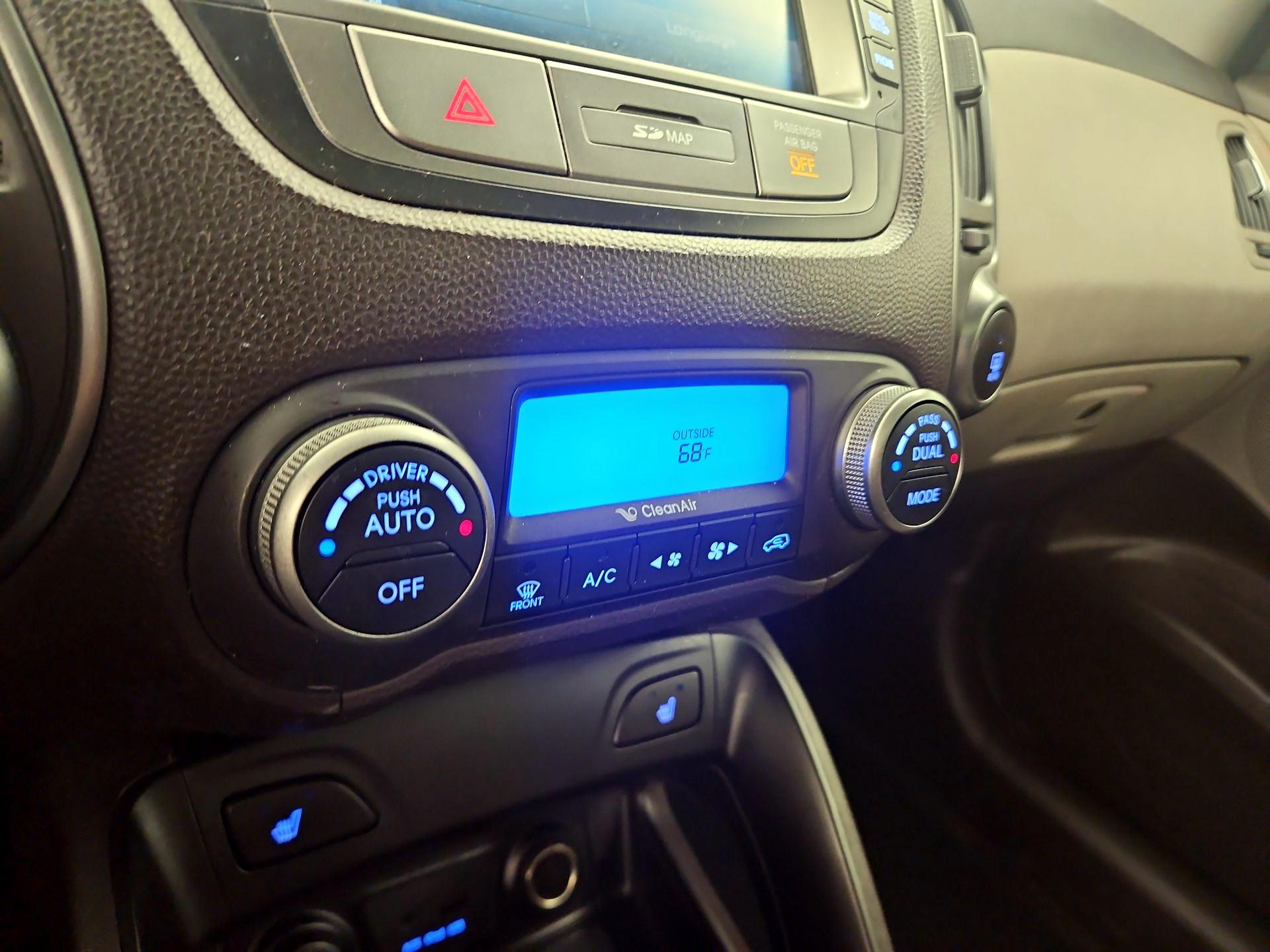 Thumbnail: 2014 Hyundai Tucson - 17