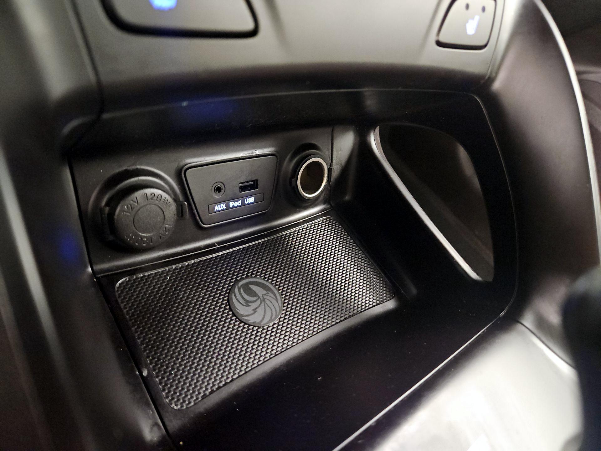 Thumbnail: 2014 Hyundai Tucson - 19