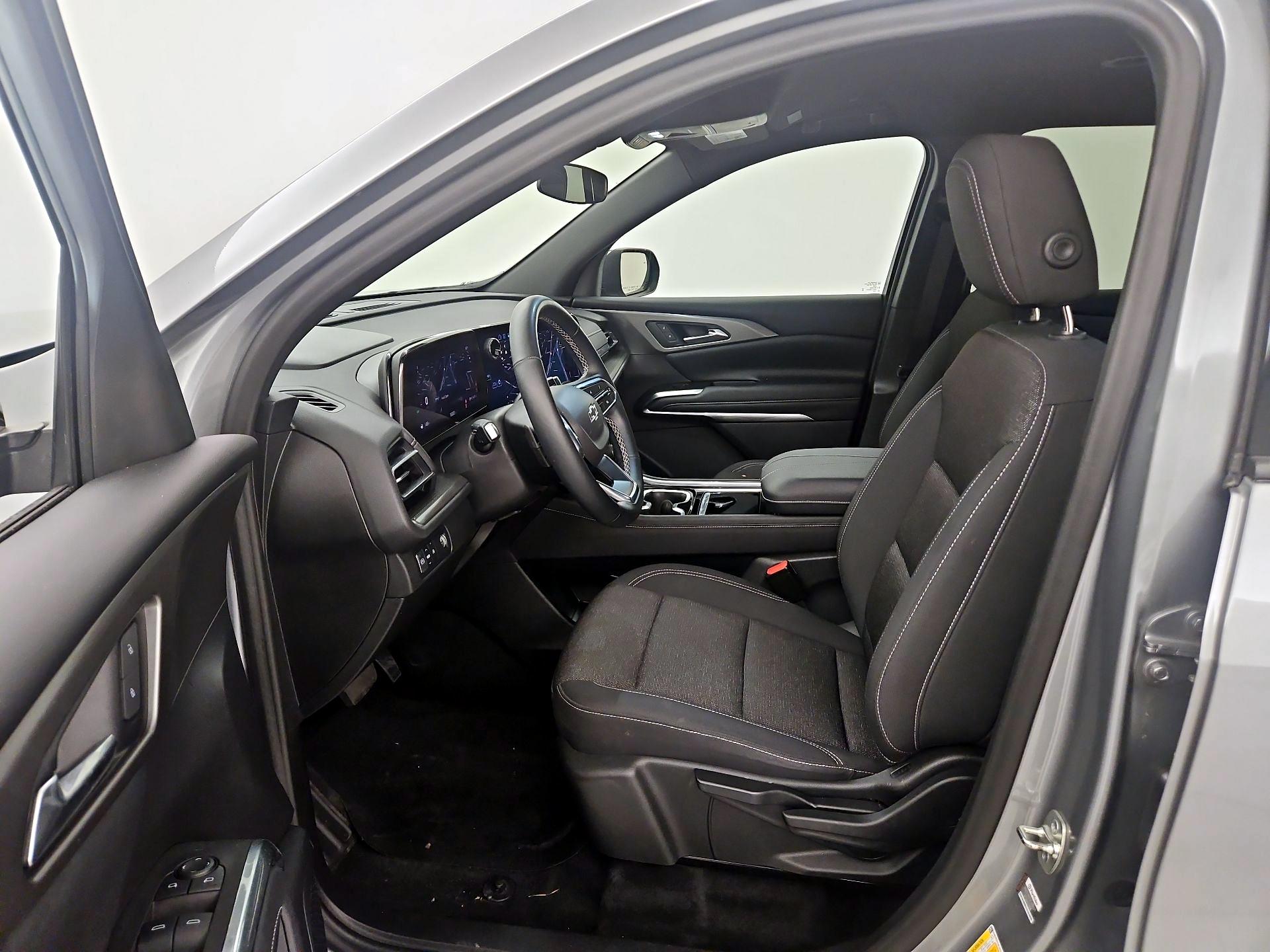 Thumbnail: 2024 Chevrolet Traverse - 11