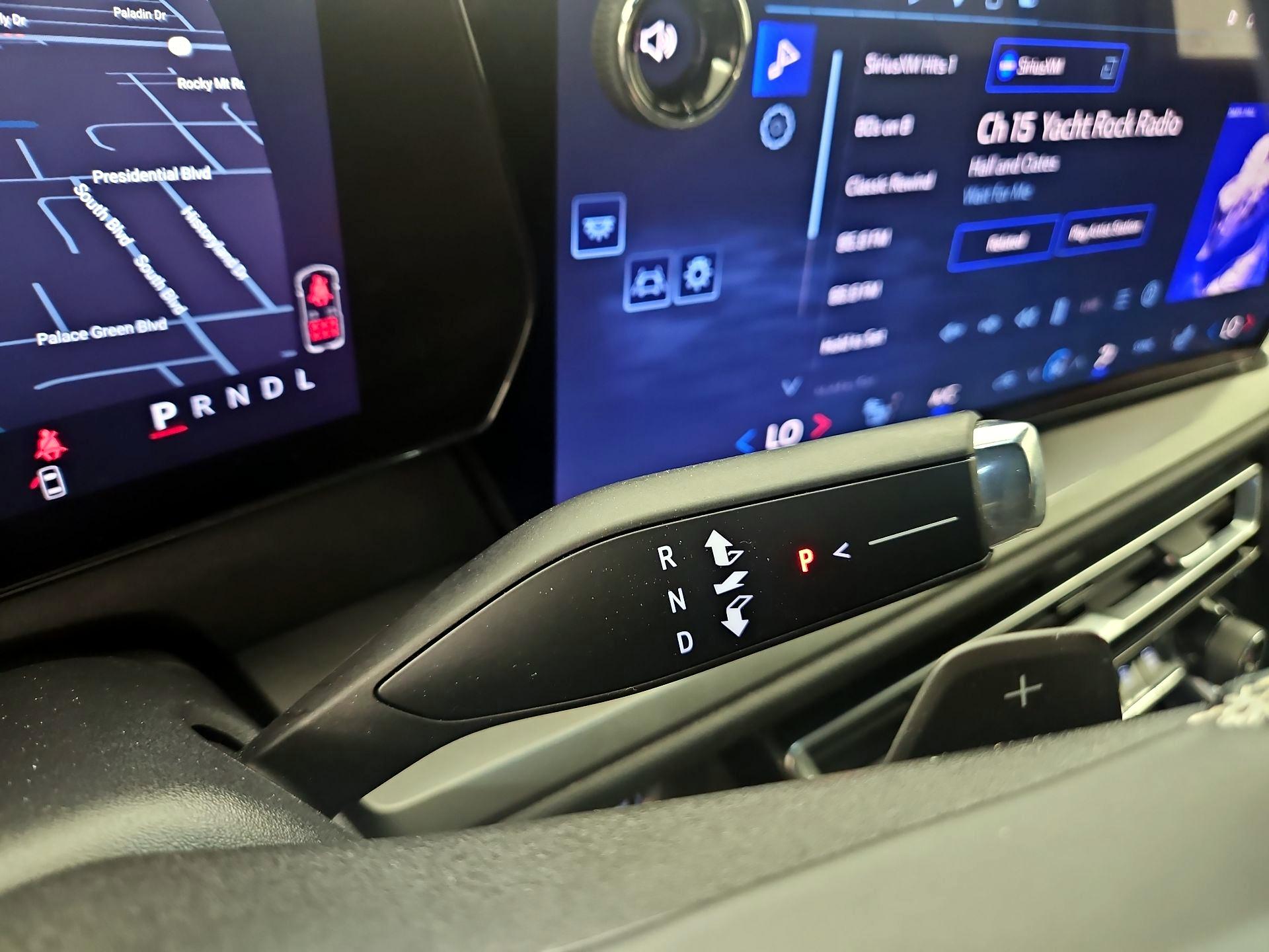 Thumbnail: 2024 Chevrolet Traverse - 18