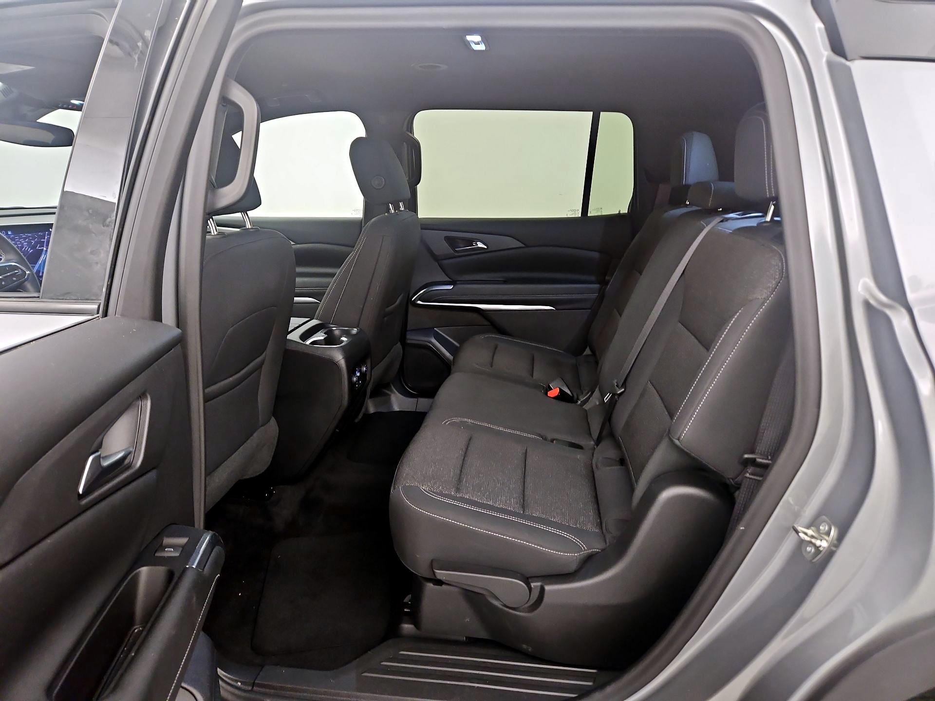 Thumbnail: 2024 Chevrolet Traverse - 20