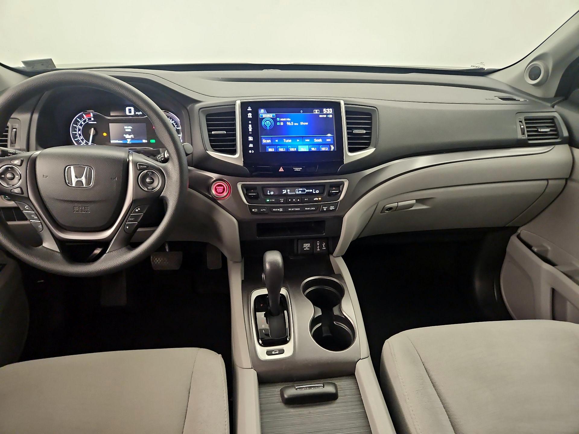 Thumbnail: 2018 Honda Pilot - 9