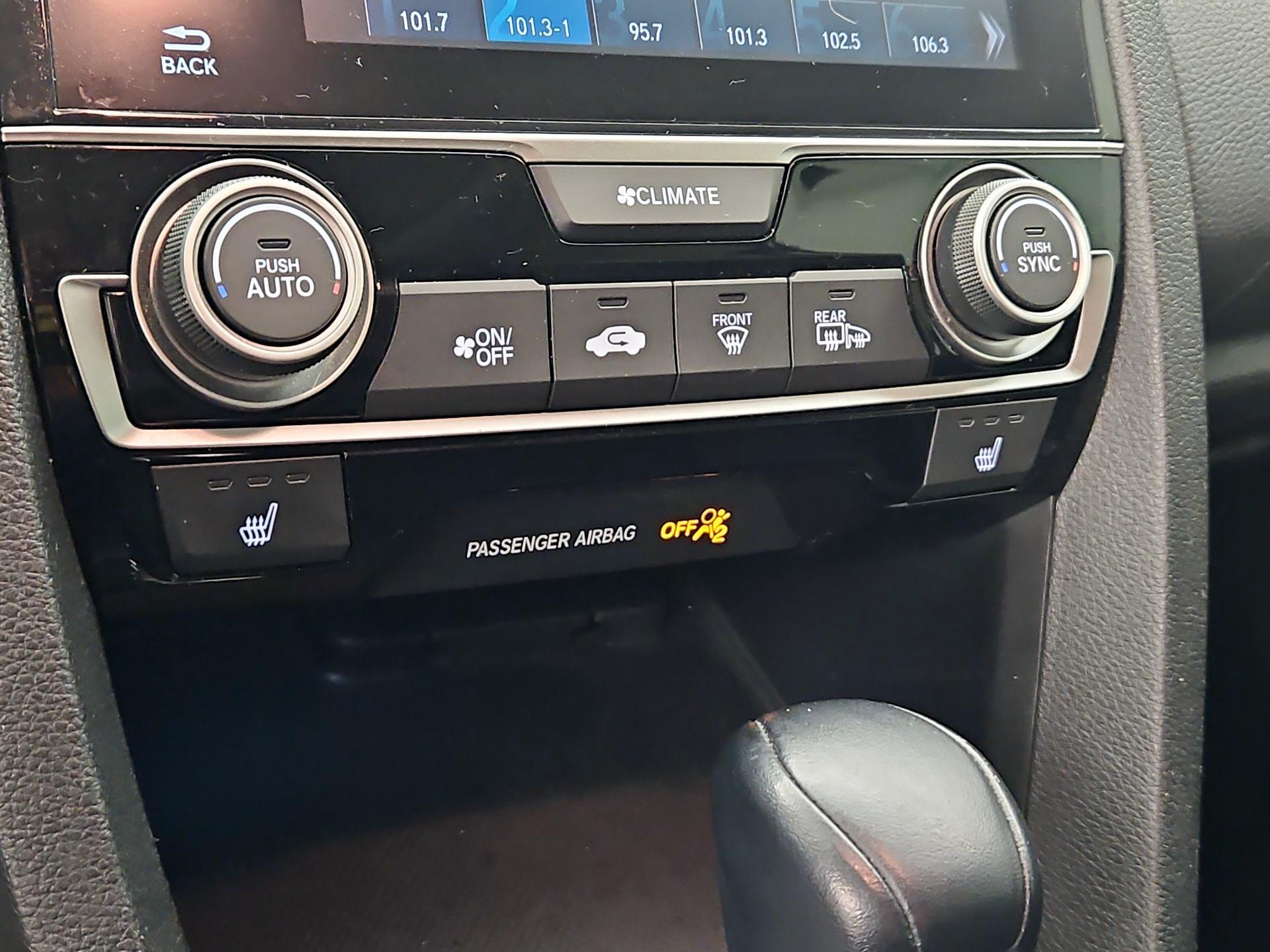 Thumbnail: 2016 Honda Civic - 16