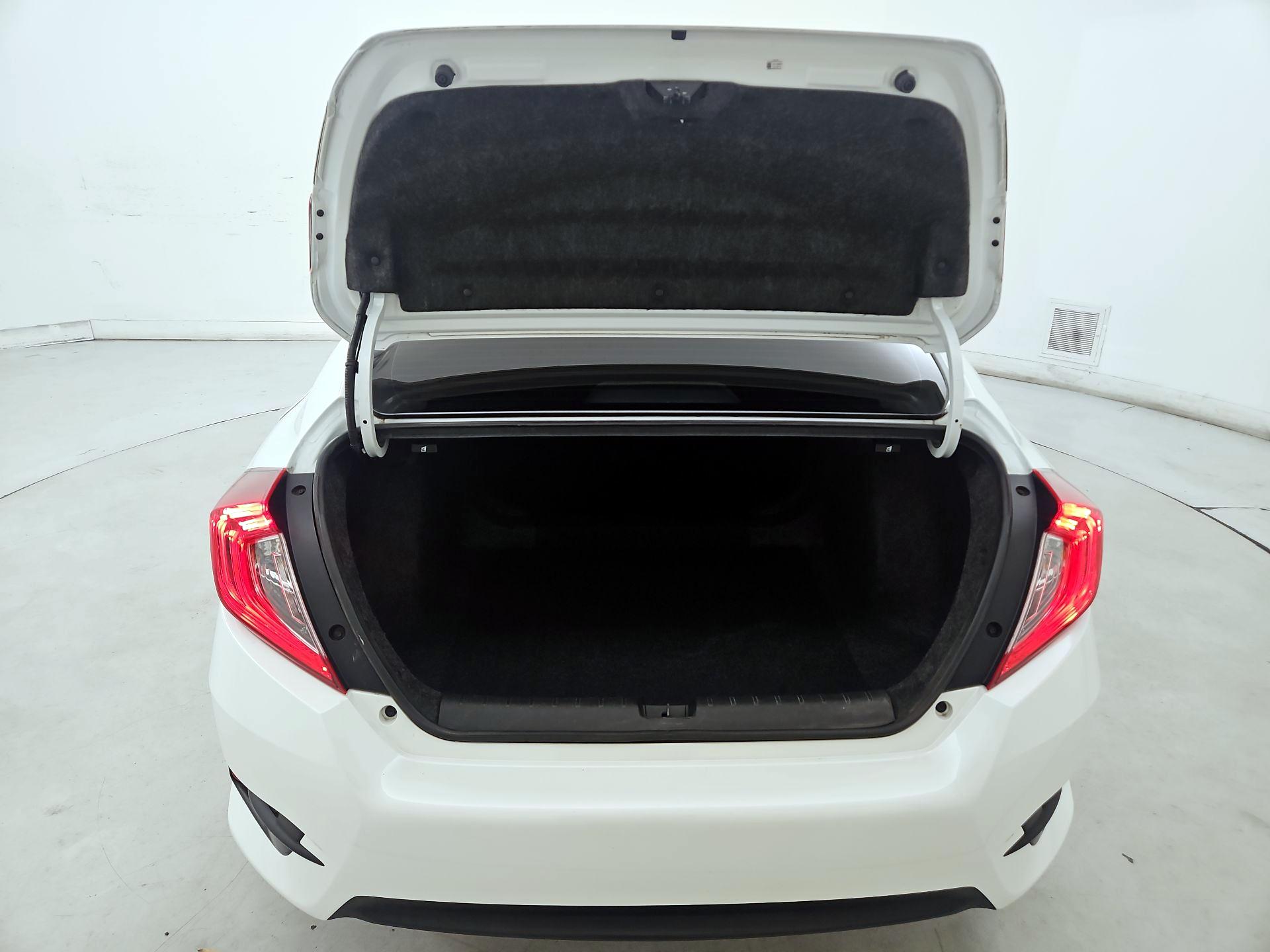 Thumbnail: 2016 Honda Civic - 20