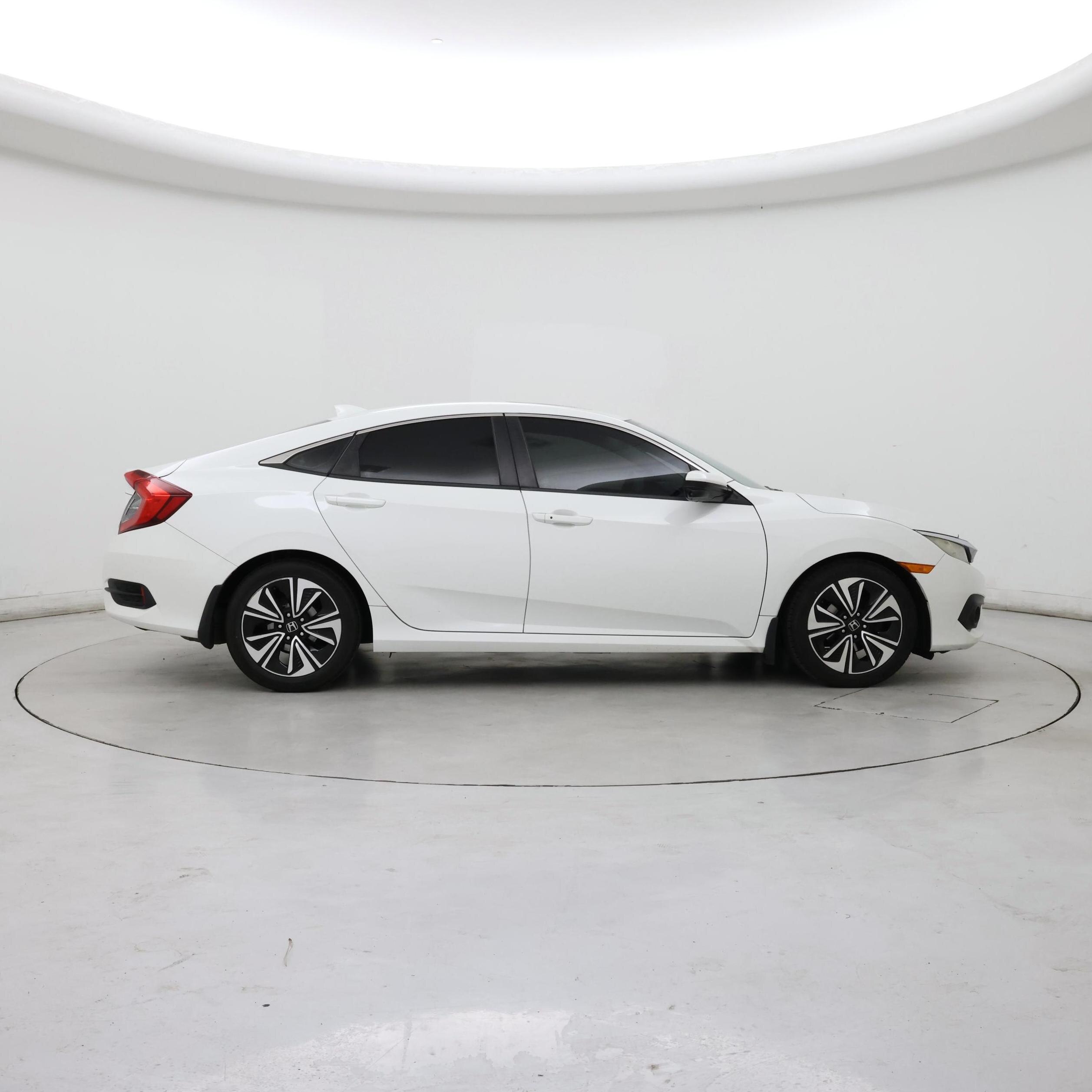 Thumbnail: 2016 Honda Civic - 7