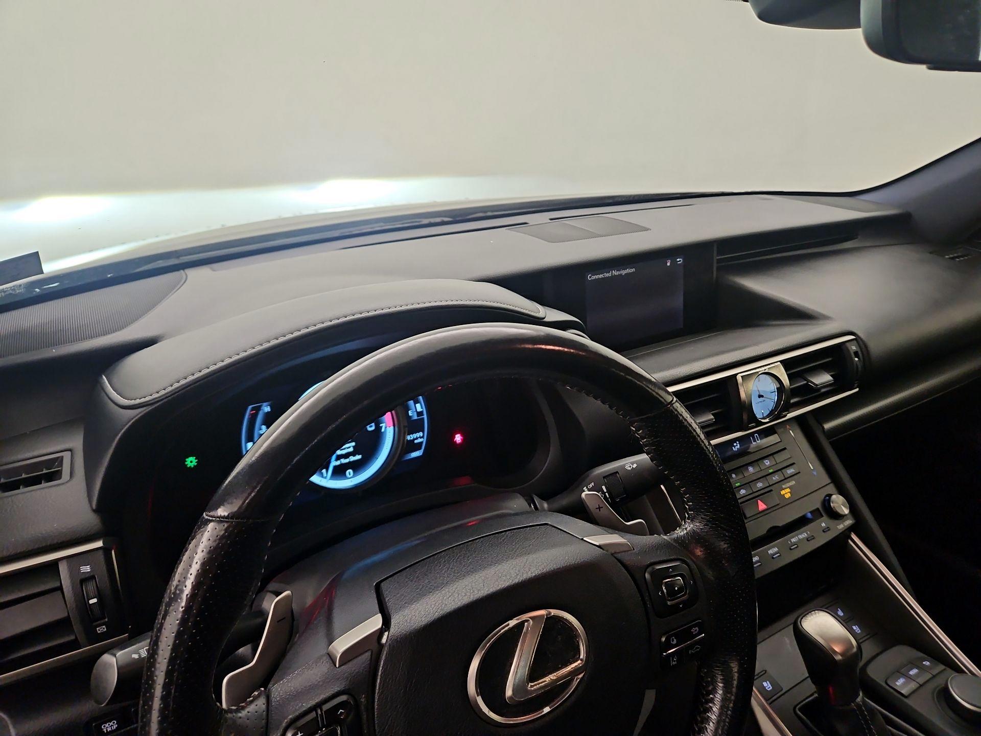 Thumbnail: 2018 Lexus IS - 9