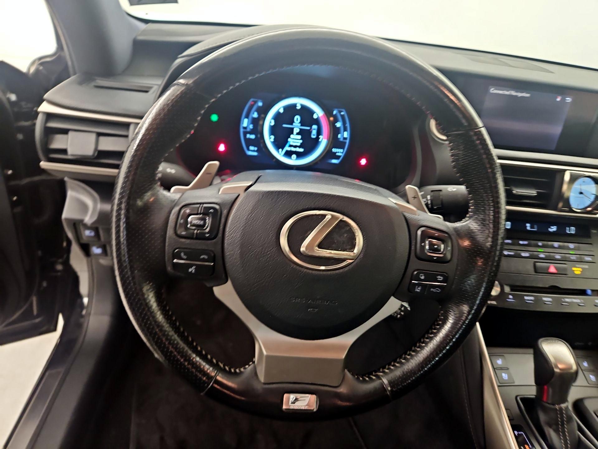 Thumbnail: 2018 Lexus IS - 10