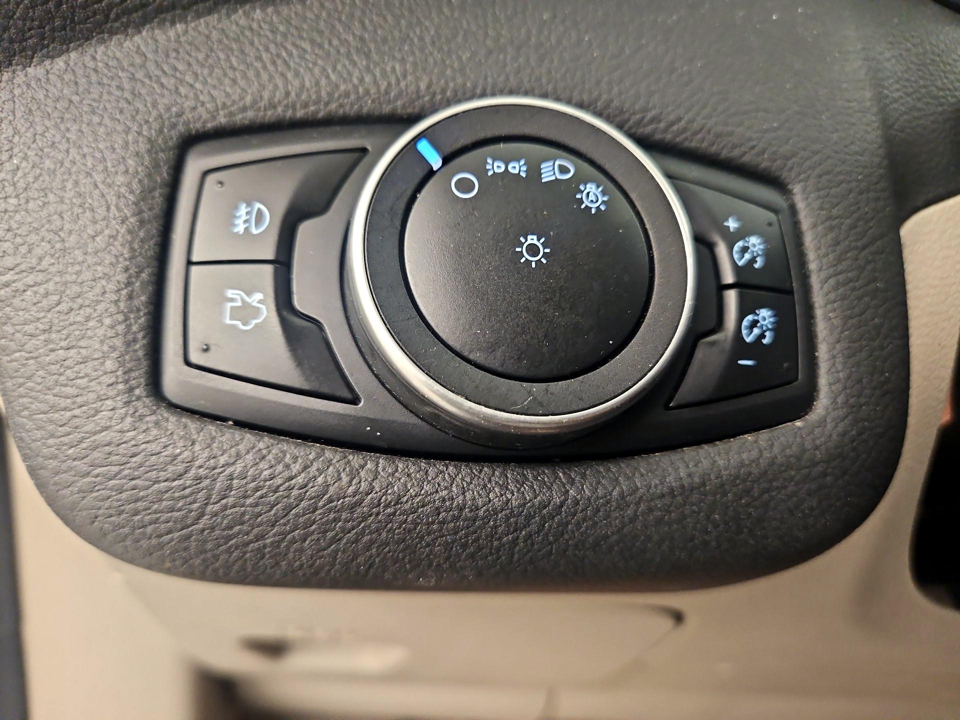 Thumbnail: 2016 Ford Escape - 13