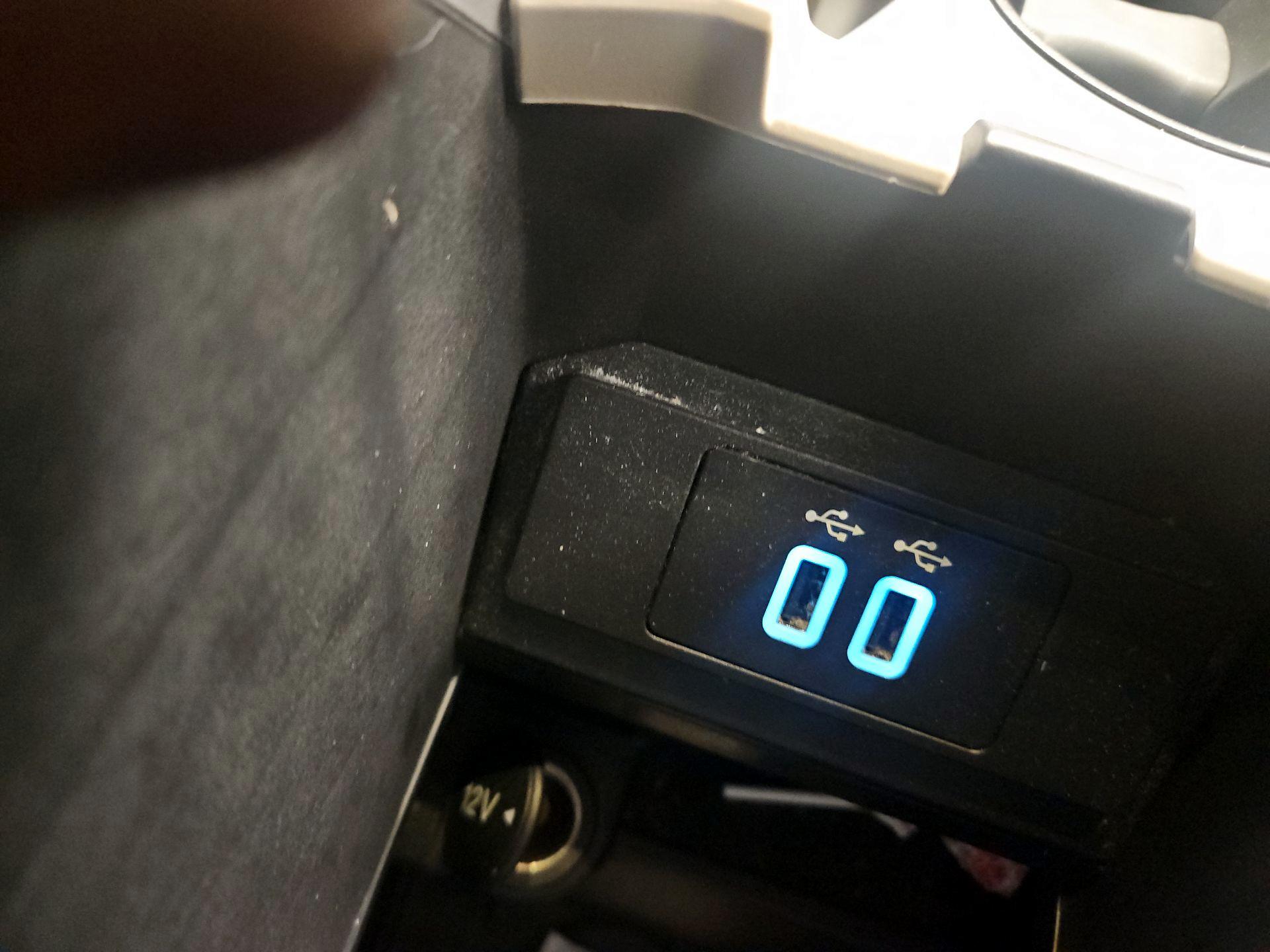 Thumbnail: 2016 Ford Escape - 19