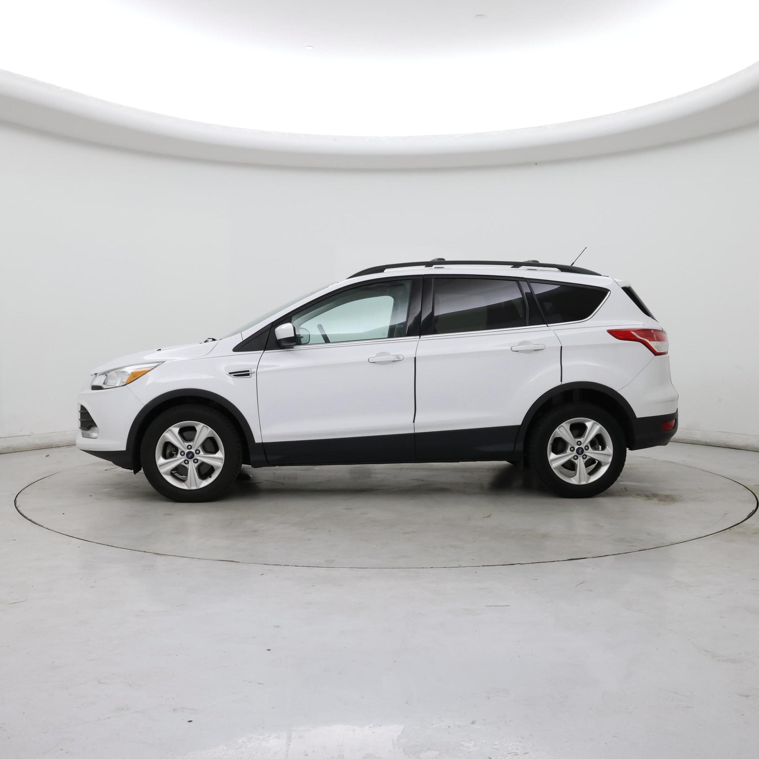 Thumbnail: 2016 Ford Escape - 3