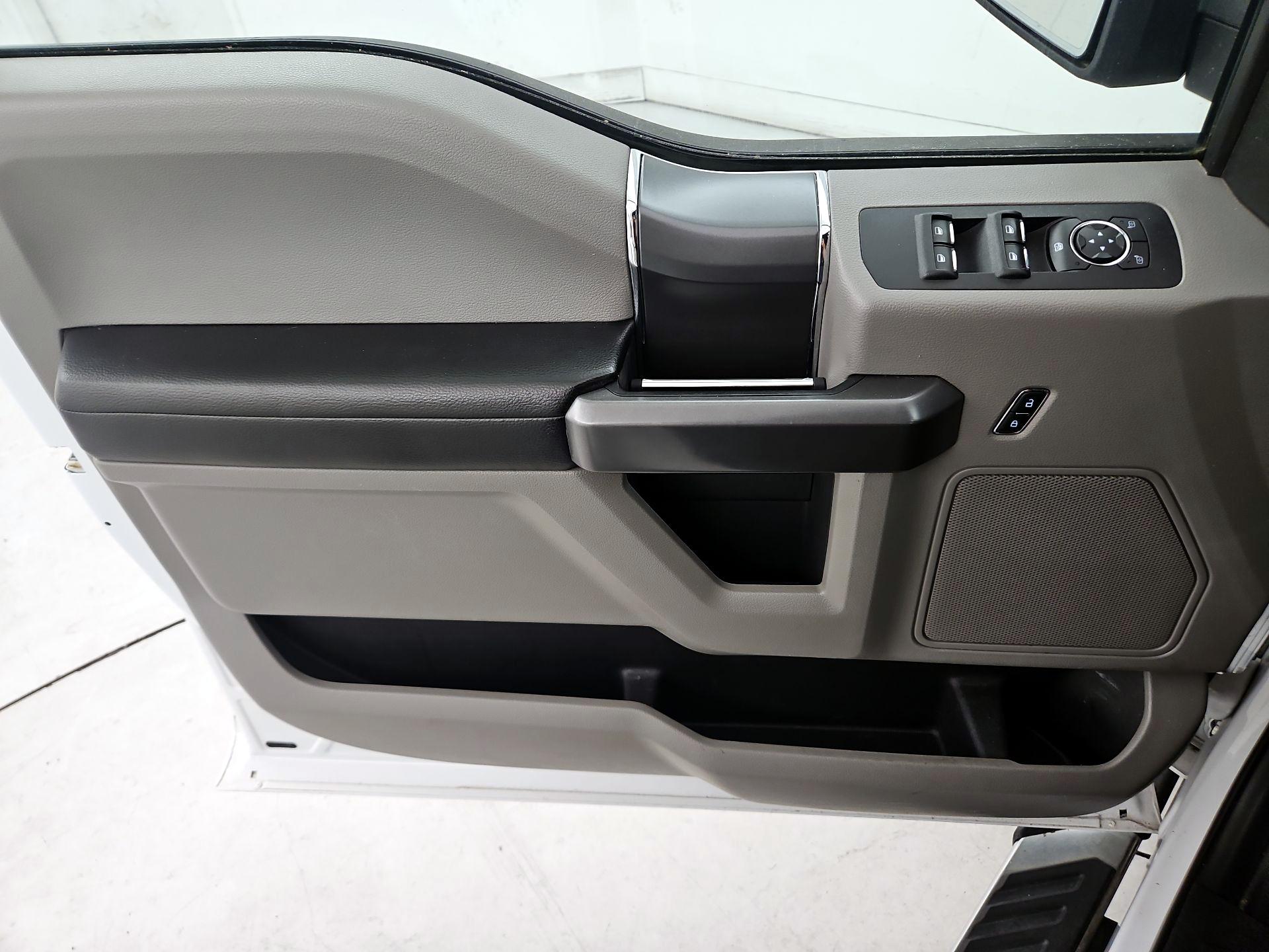 Thumbnail: 2016 Ford F-150 - 12