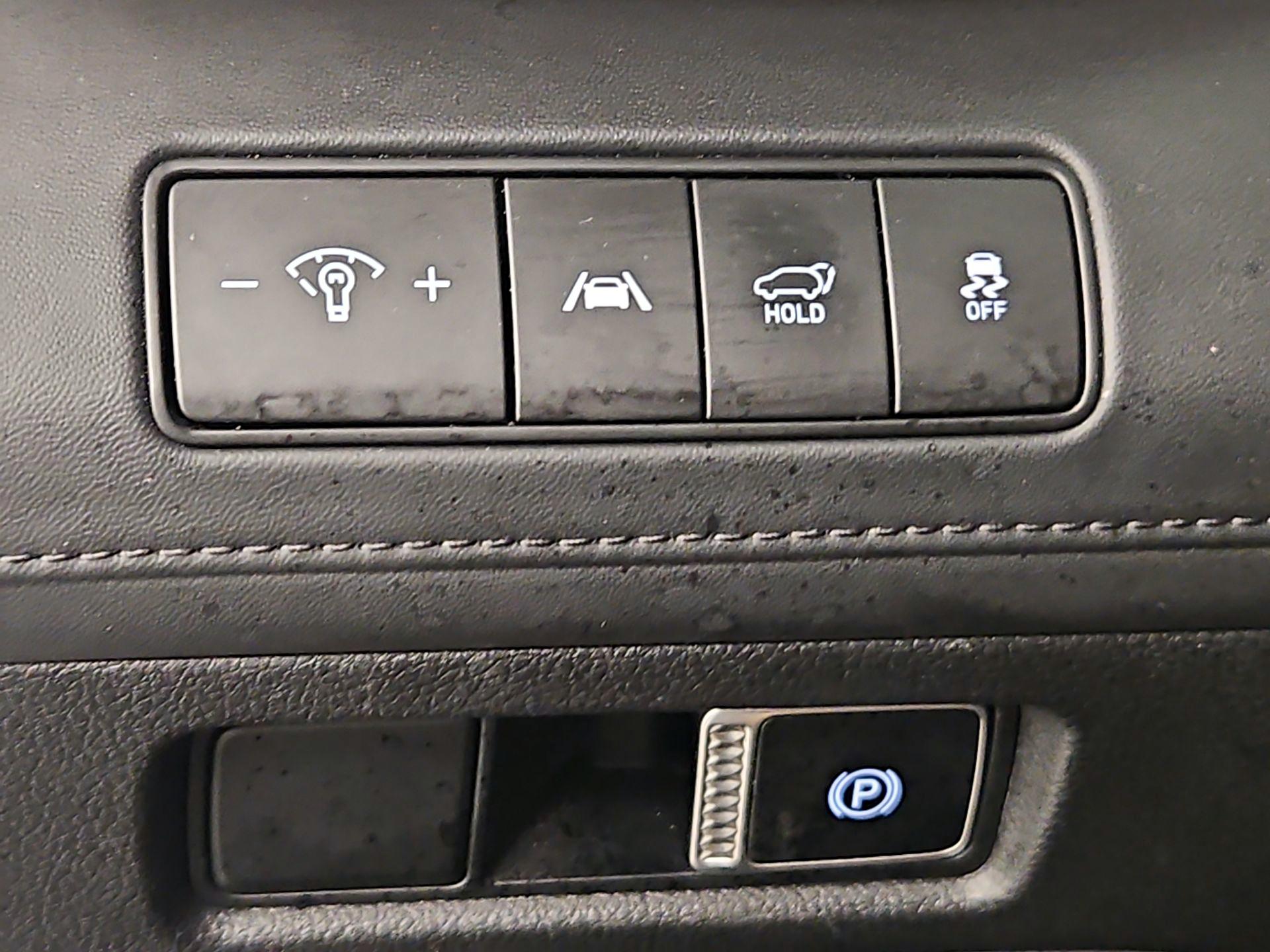 Thumbnail: 2023 Hyundai Santa Fe - 13