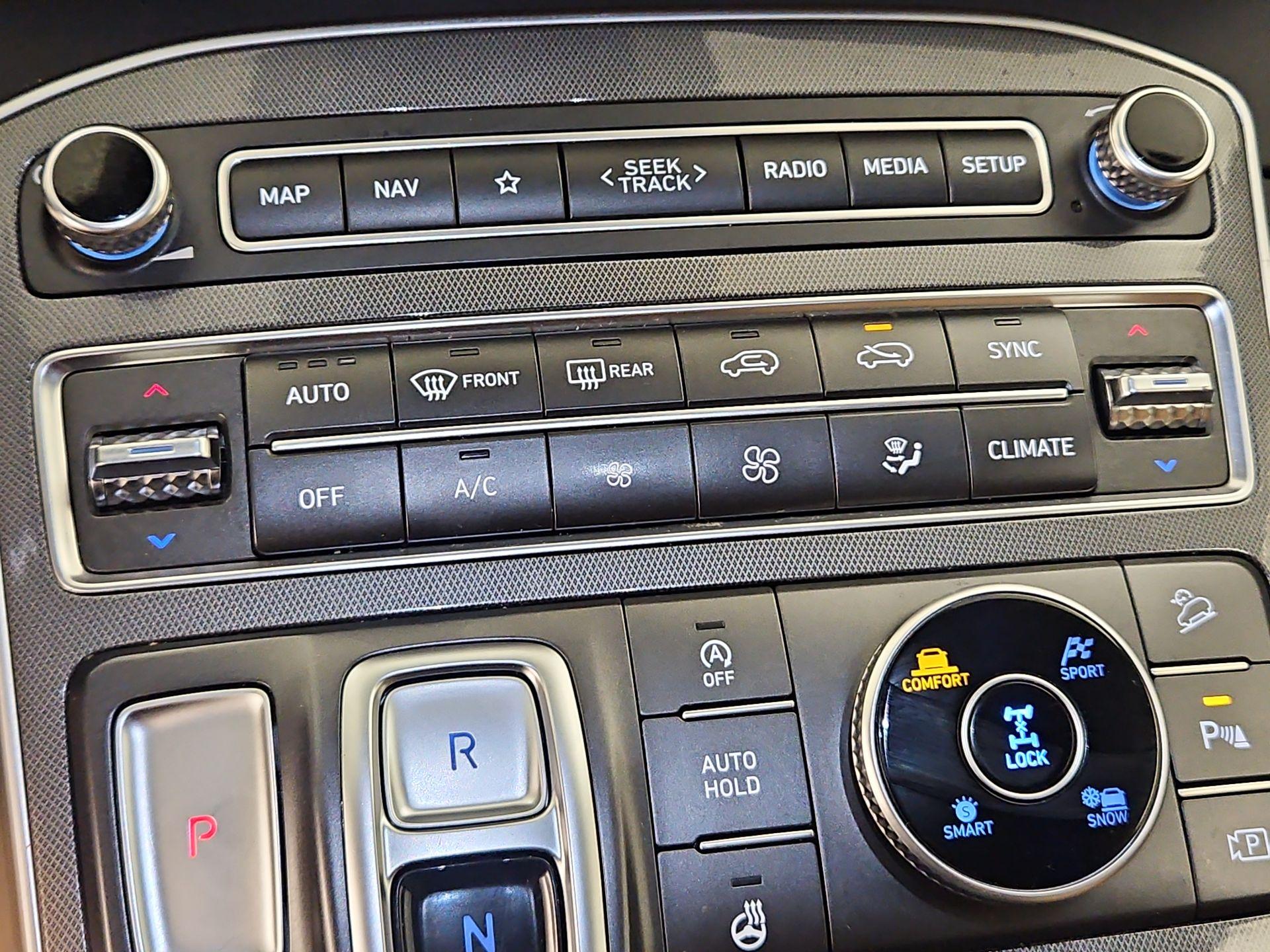 Thumbnail: 2023 Hyundai Santa Fe - 17