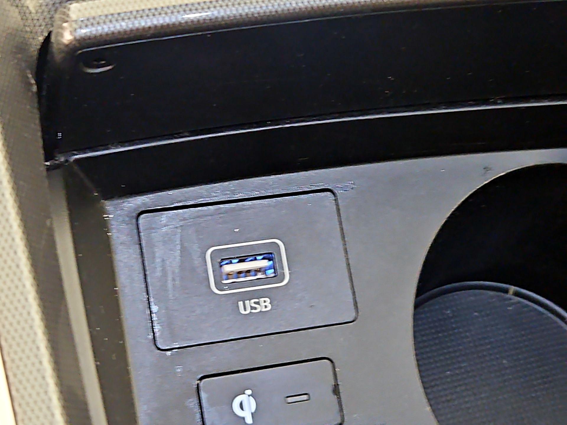 Thumbnail: 2023 Hyundai Santa Fe - 19