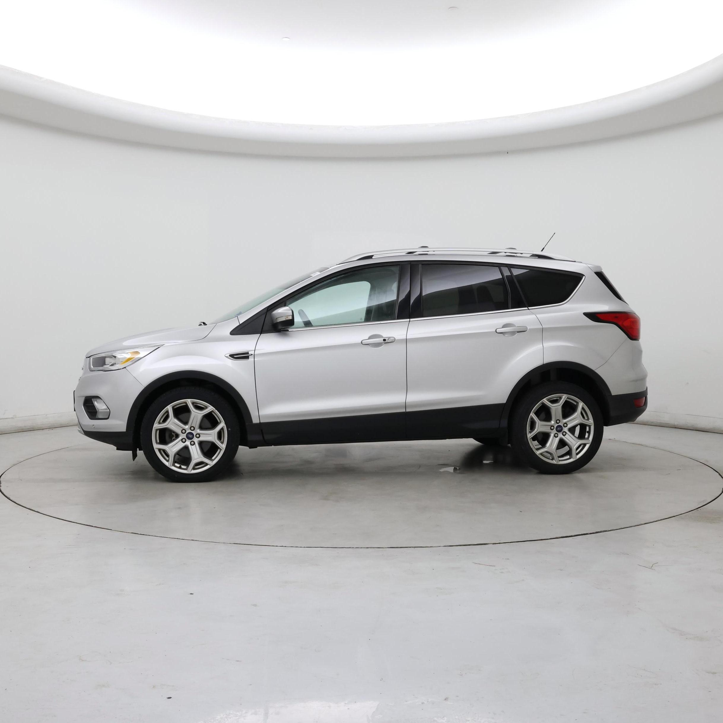 Thumbnail: 2019 Ford Escape - 3