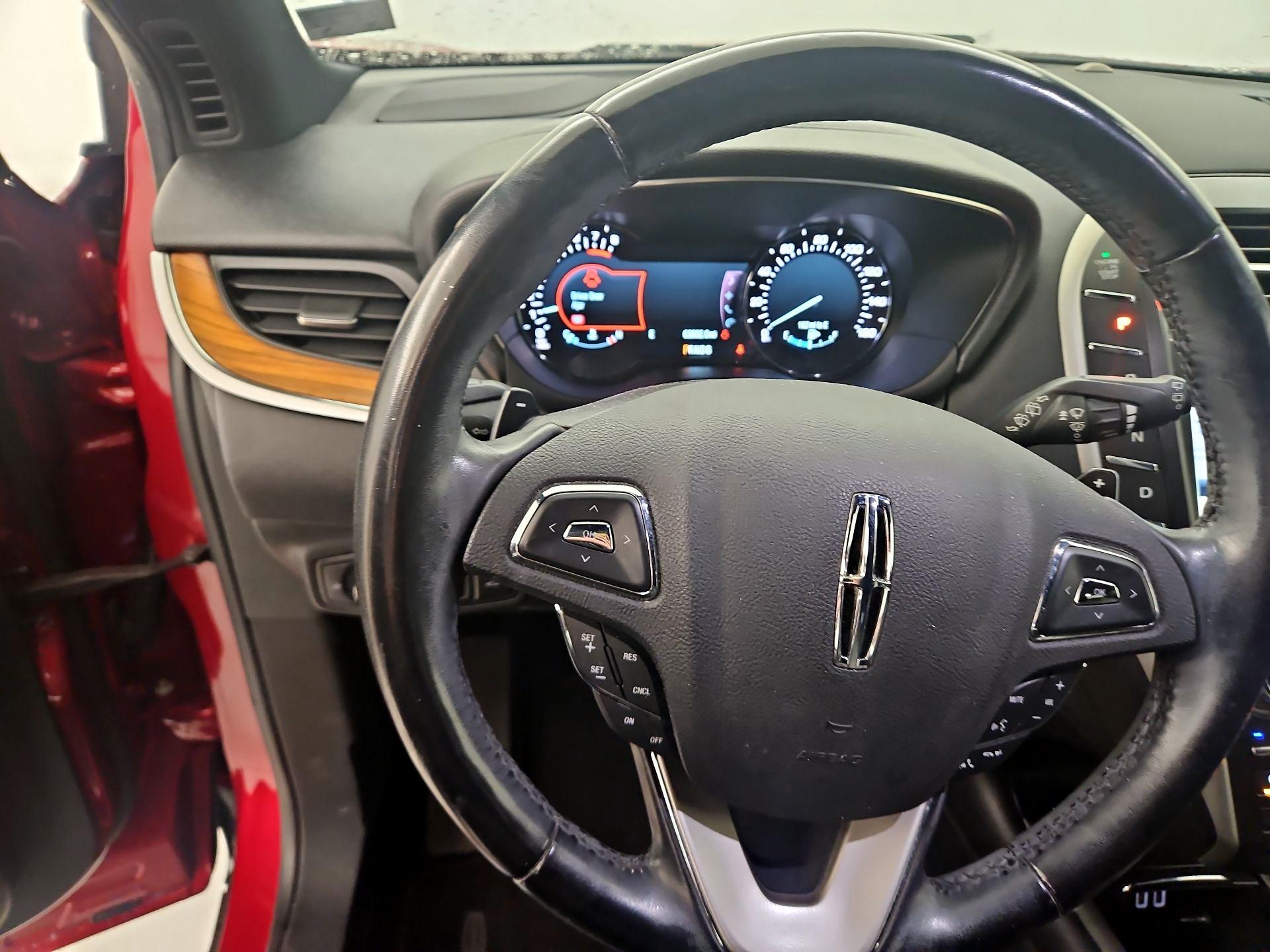 Thumbnail: 2018 Lincoln MKC - 10