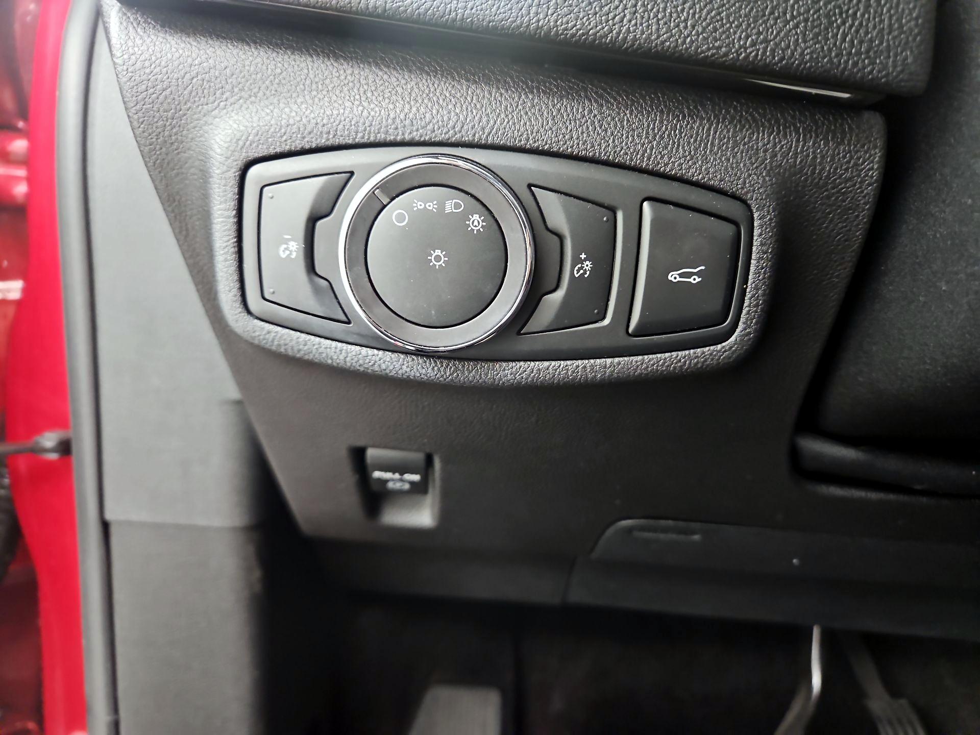 Thumbnail: 2018 Lincoln MKC - 13