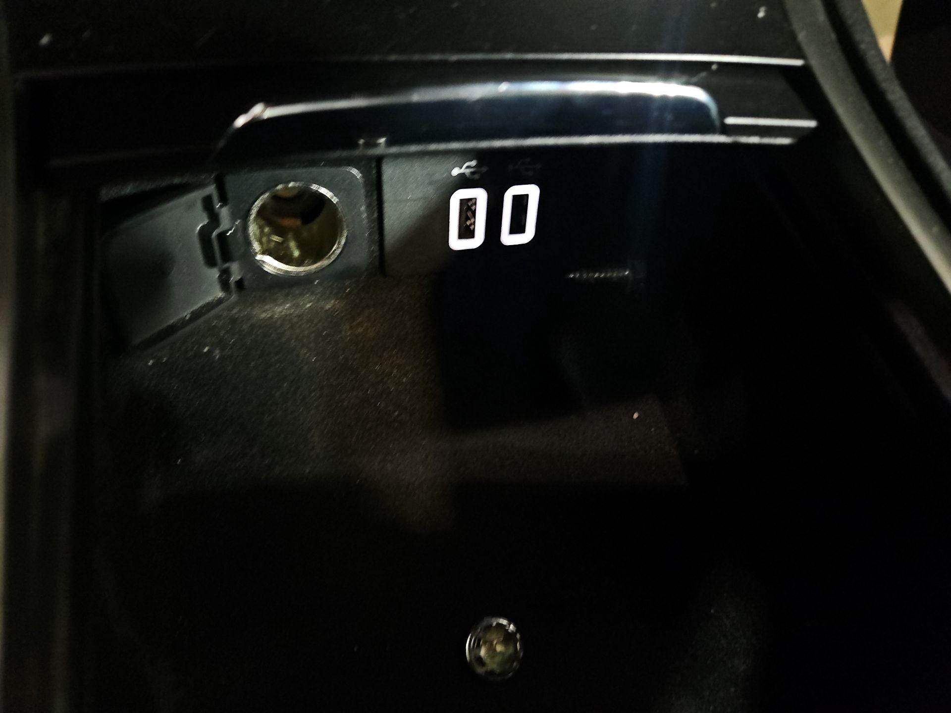 Thumbnail: 2018 Lincoln MKC - 17