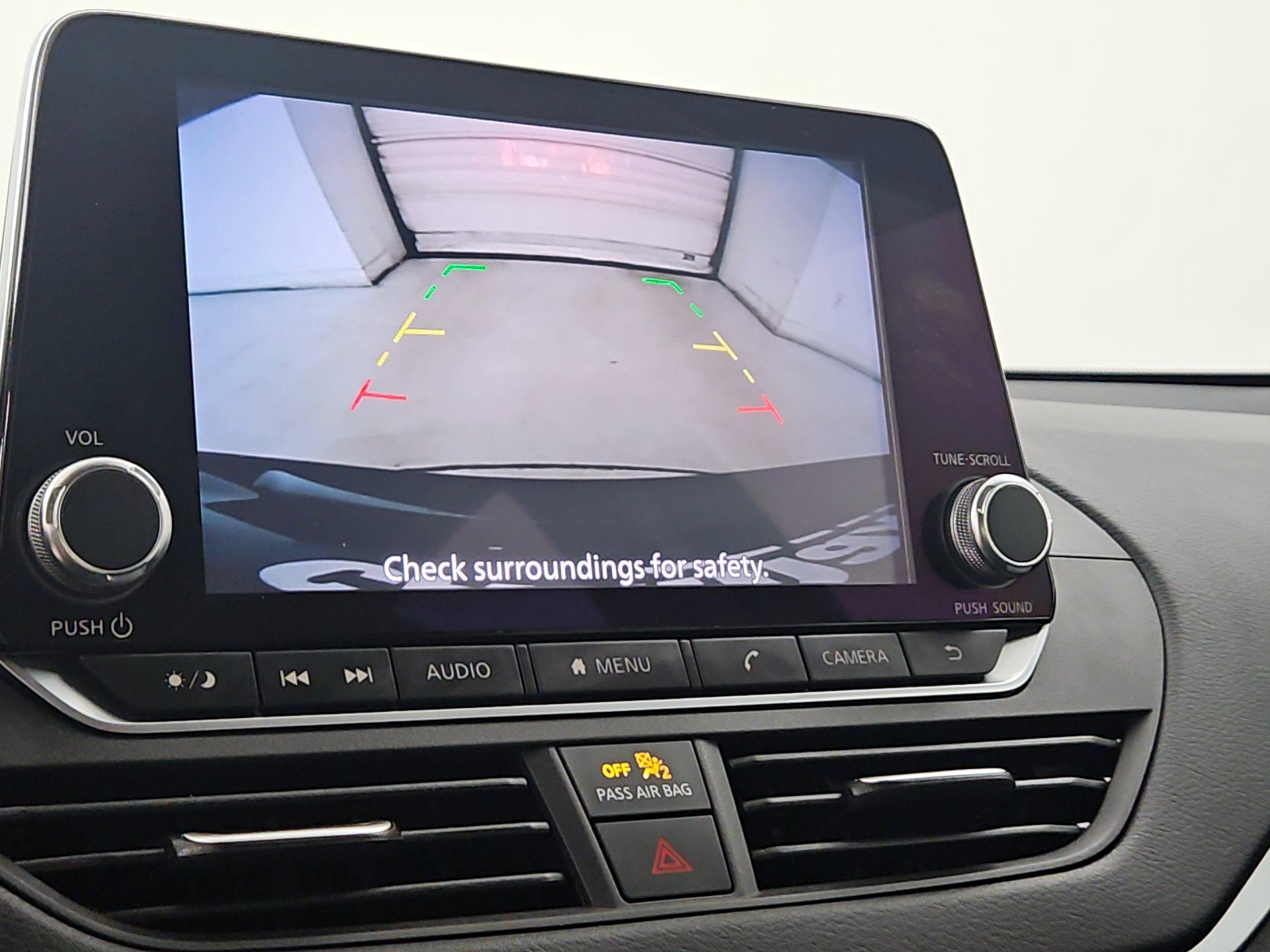 Thumbnail: 2020 Nissan Altima - 14