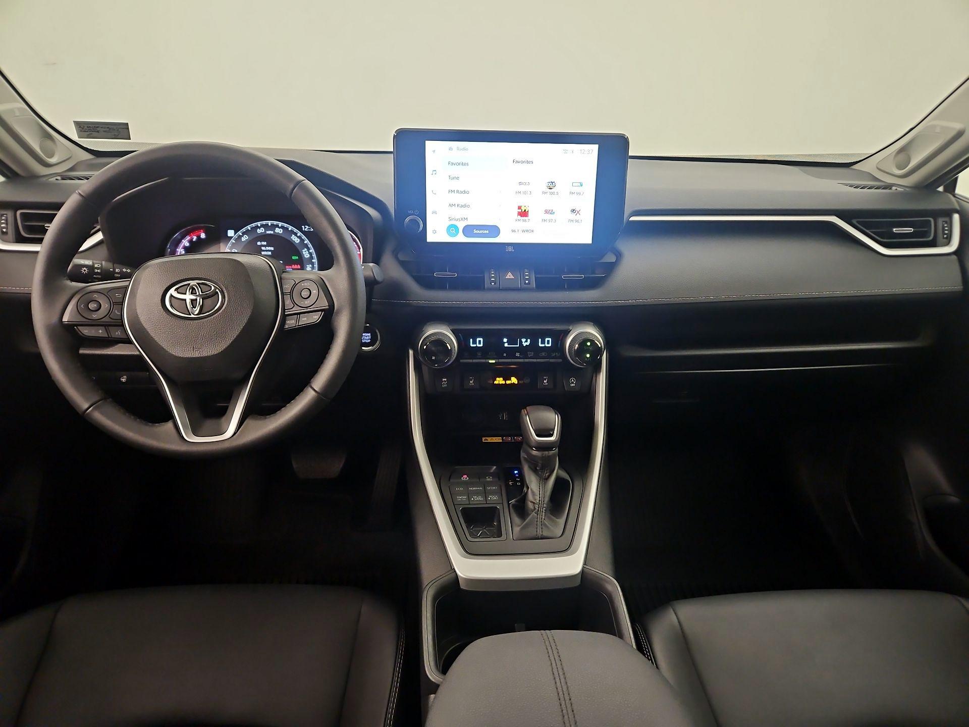 Thumbnail: 2024 Toyota RAV4 - 9