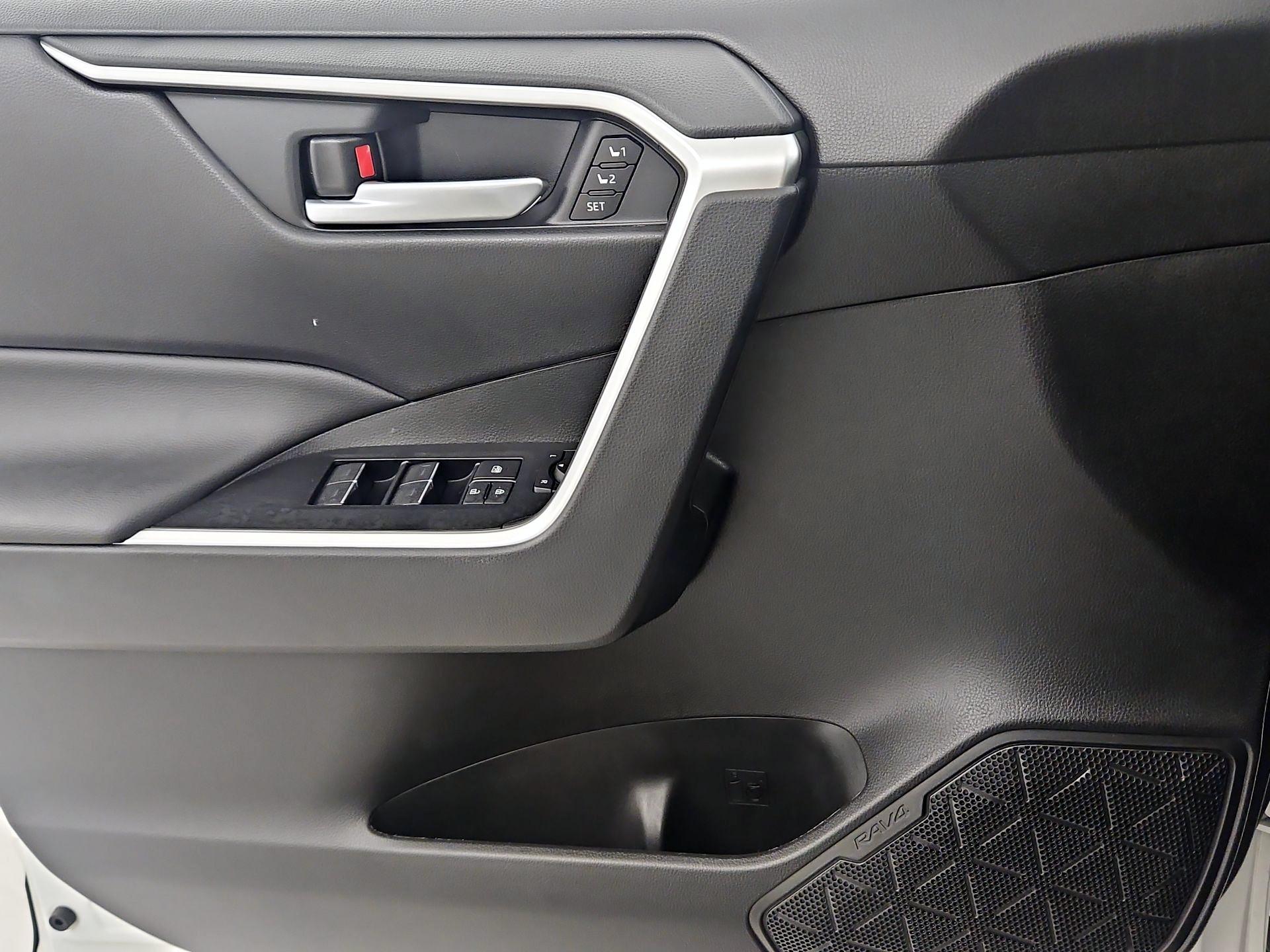 Thumbnail: 2024 Toyota RAV4 - 12