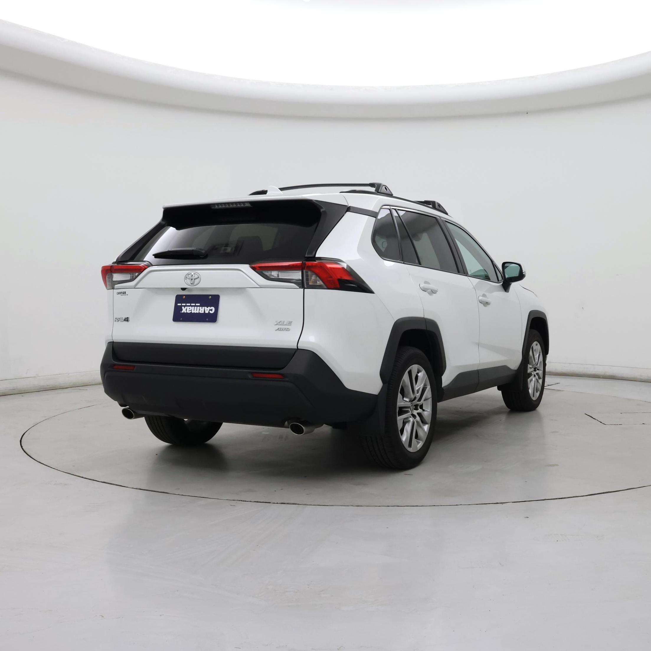 Thumbnail: 2024 Toyota RAV4 - 8