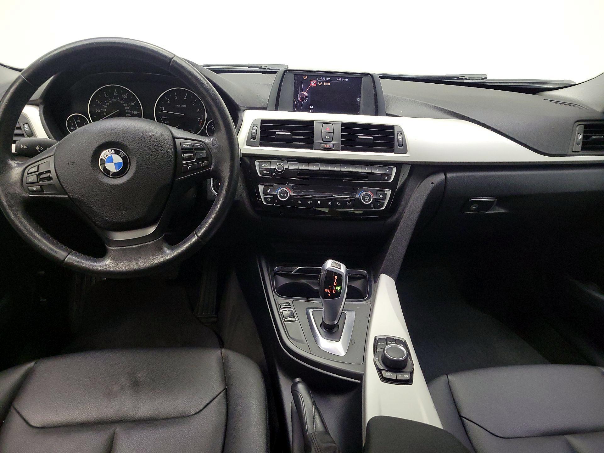 Thumbnail: 2017 BMW 3 Series - 9