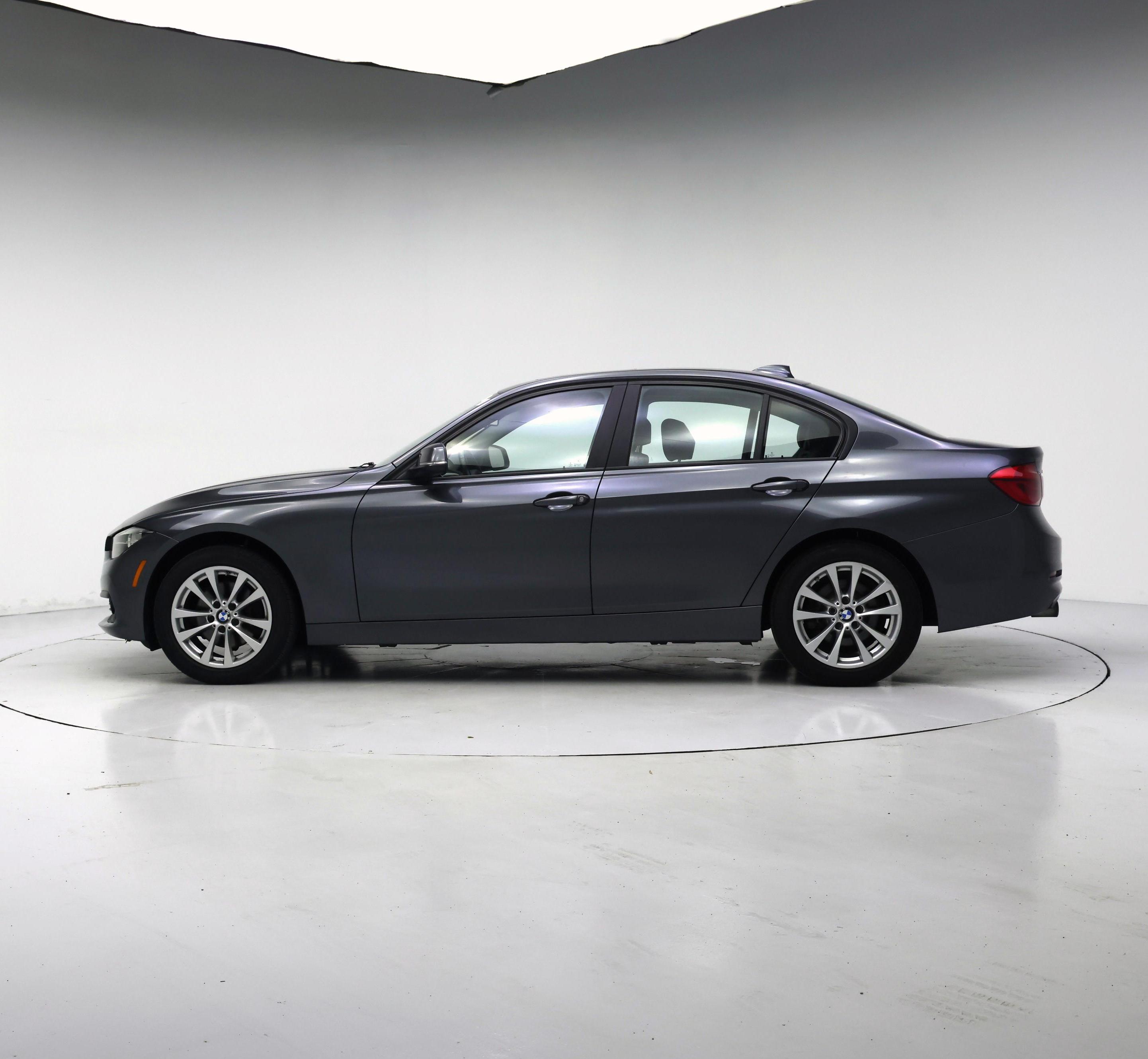 Thumbnail: 2017 BMW 3 Series - 3