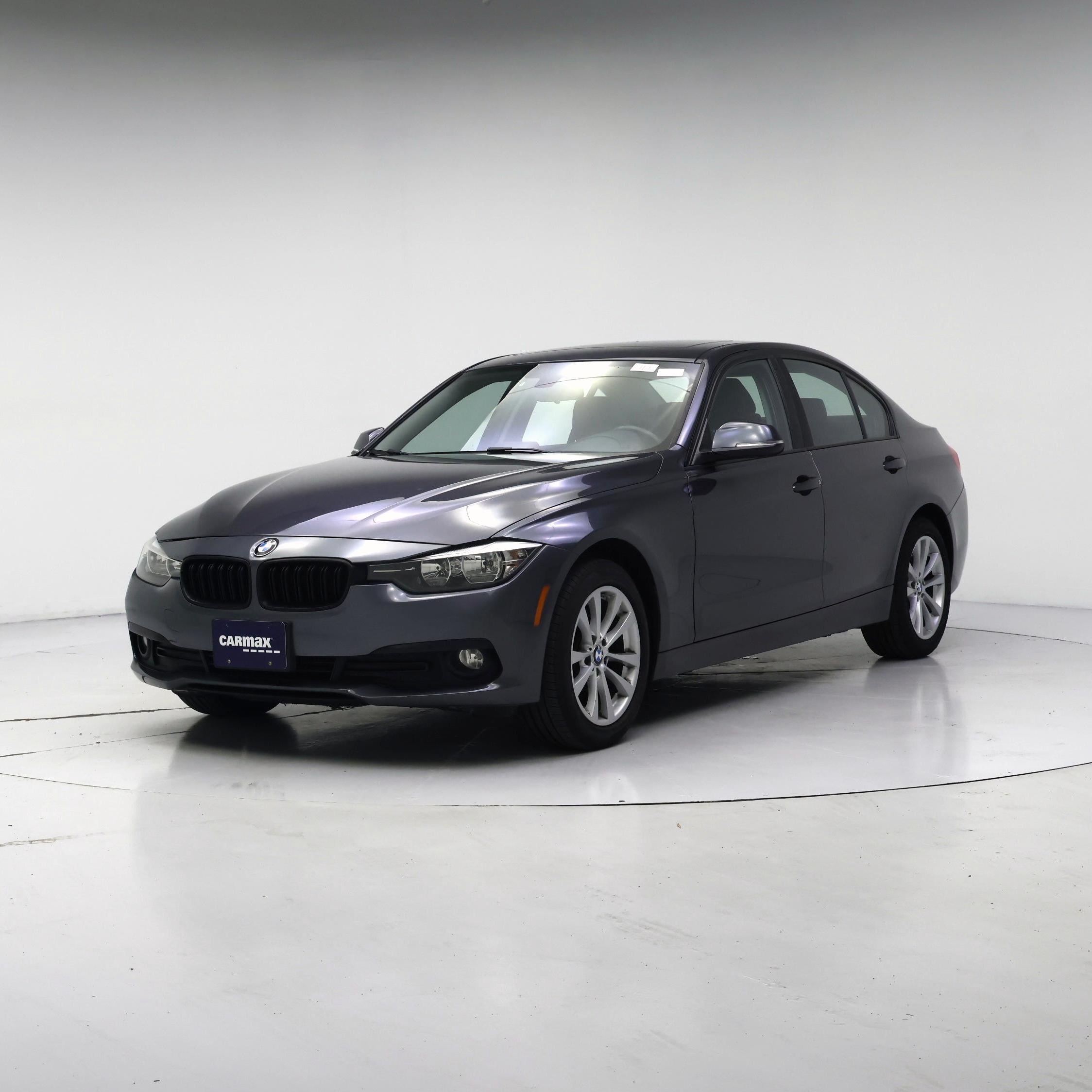 Thumbnail: 2017 BMW 3 Series - 4