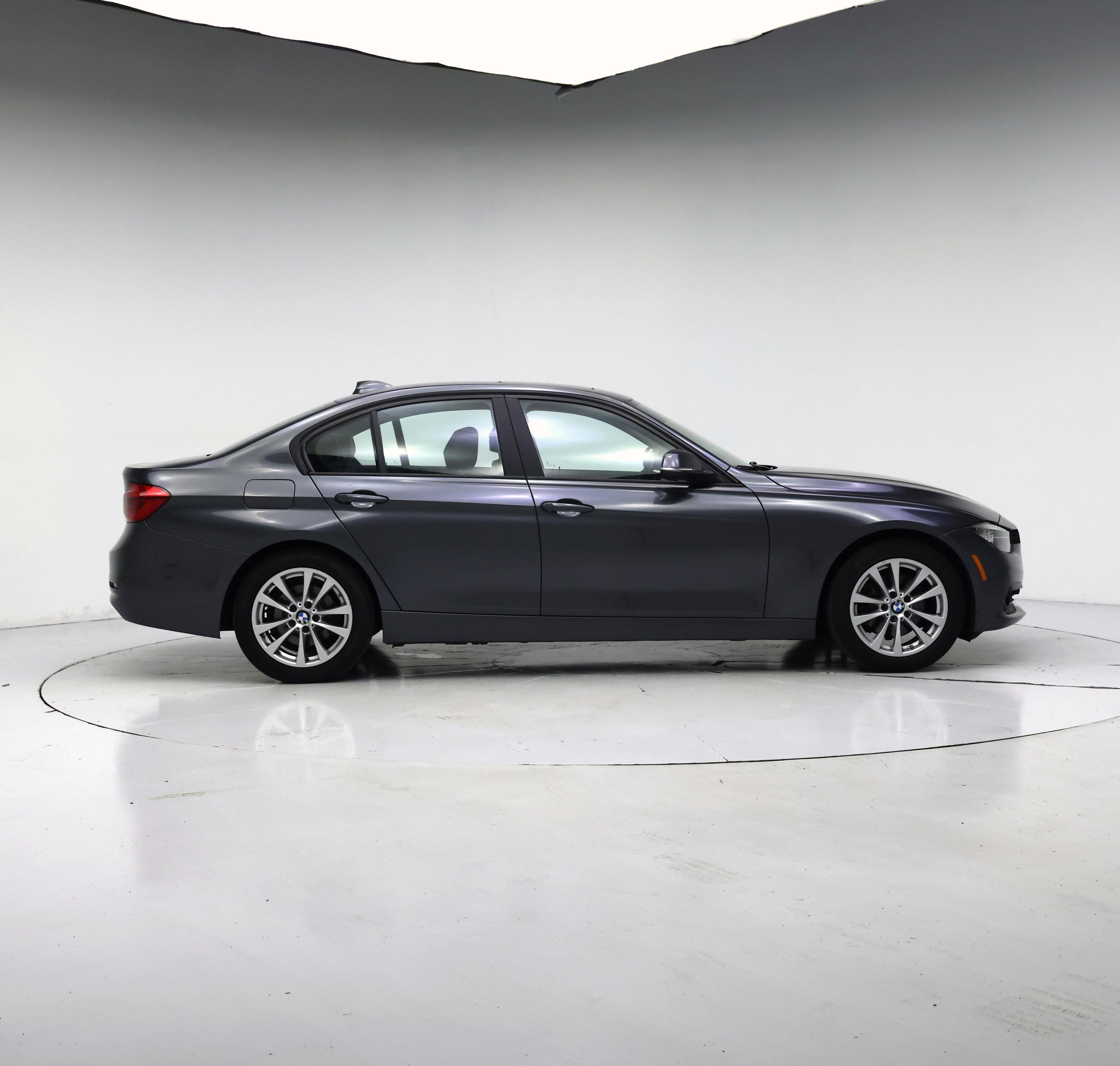 Thumbnail: 2017 BMW 3 Series - 7