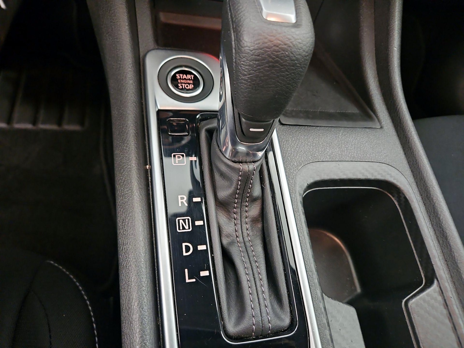2022 Nissan Sentra SV - Photo 18