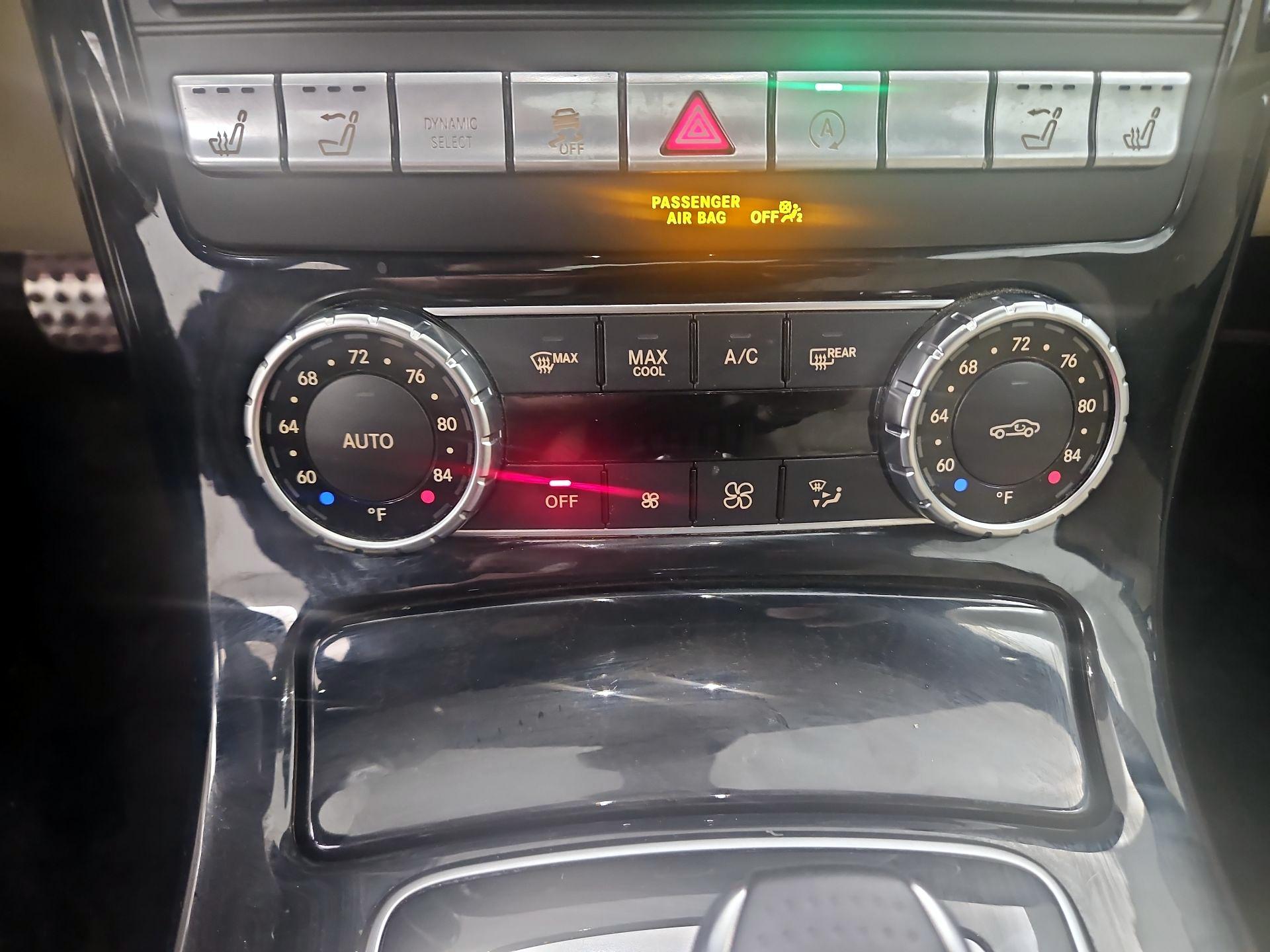 Thumbnail: 2019 Mercedes-Benz SLC - 17