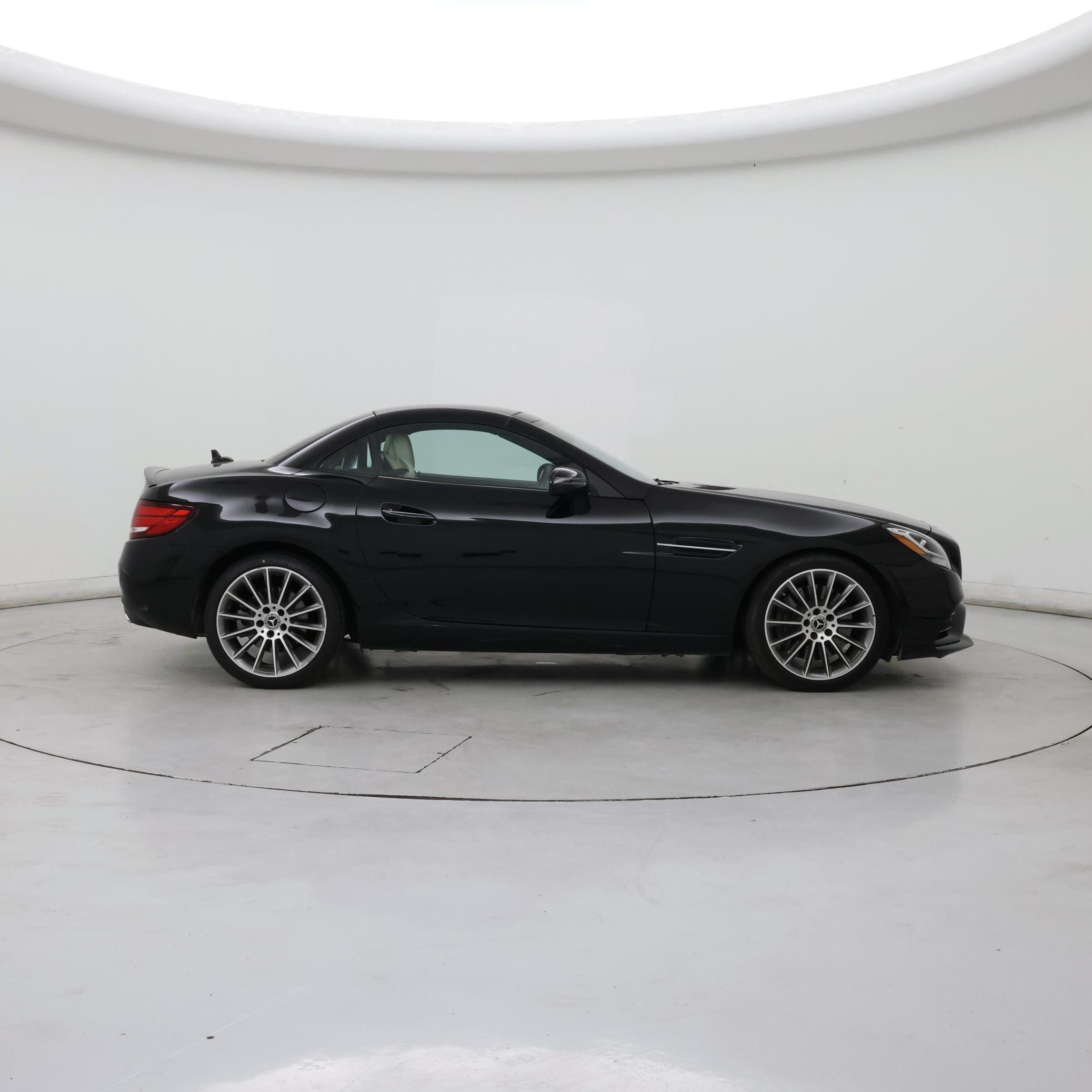 Thumbnail: 2019 Mercedes-Benz SLC - 7